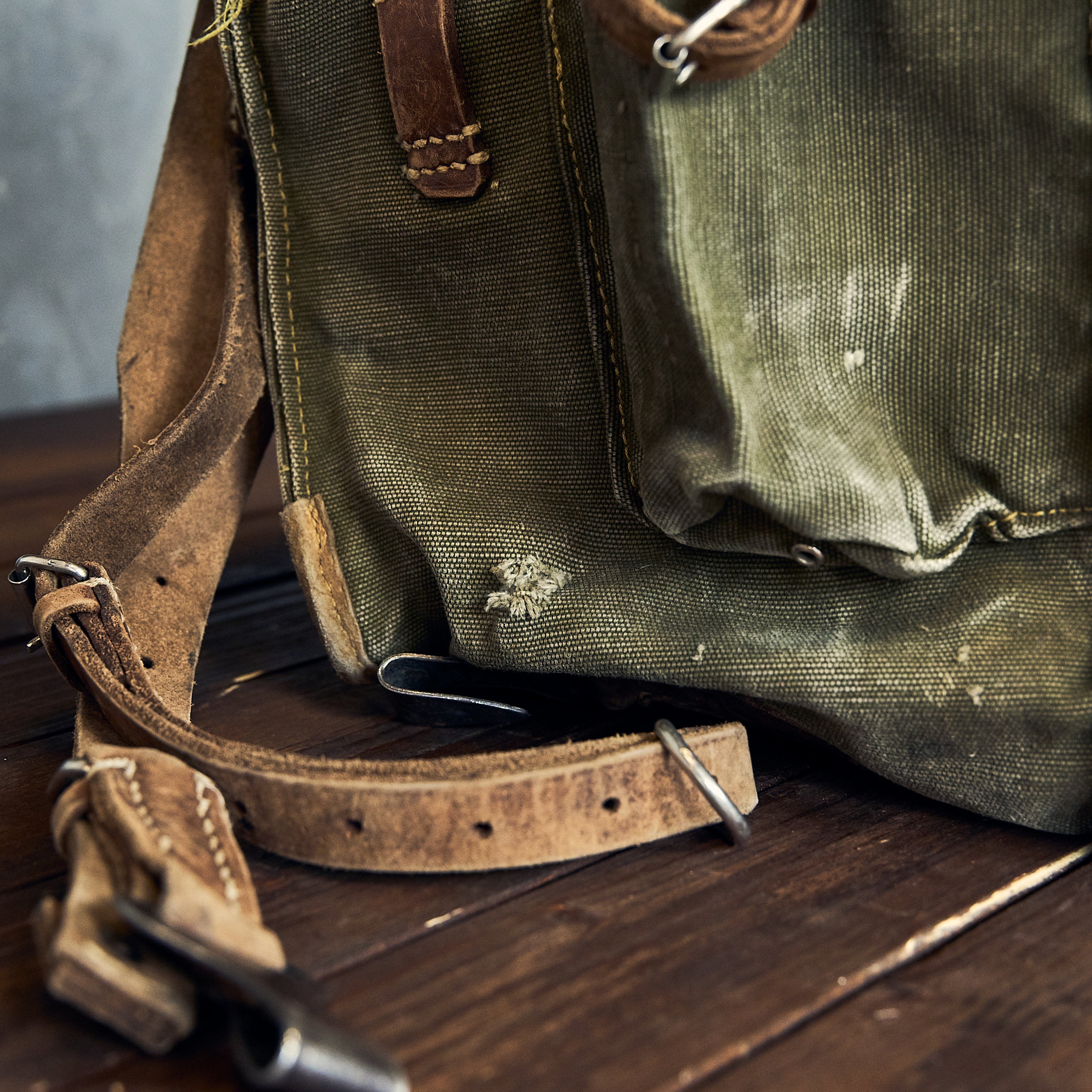 Hen's Teeth - Vintage Army Bags