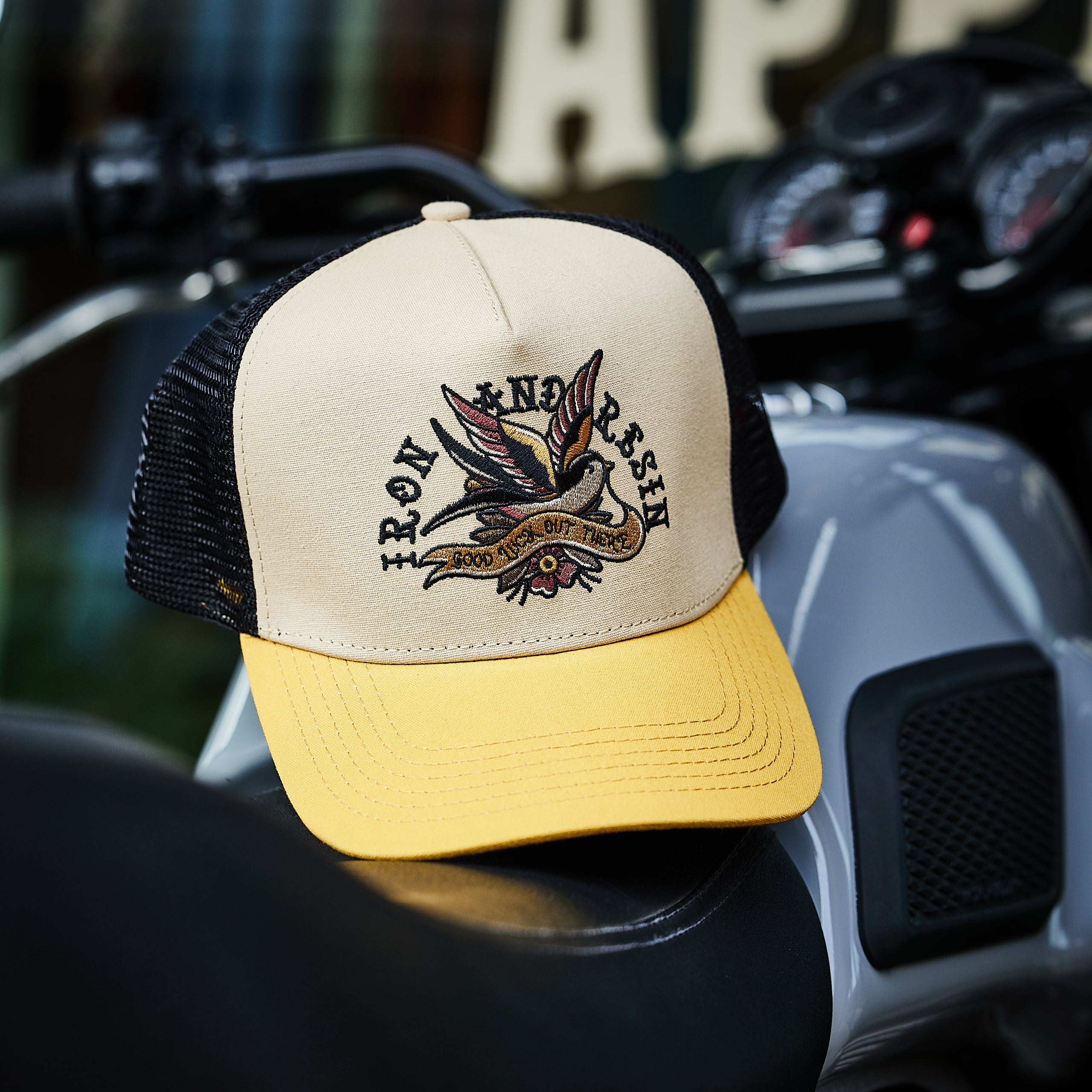 Iron & Resin - Cap - TRUCKER SWALLOW
