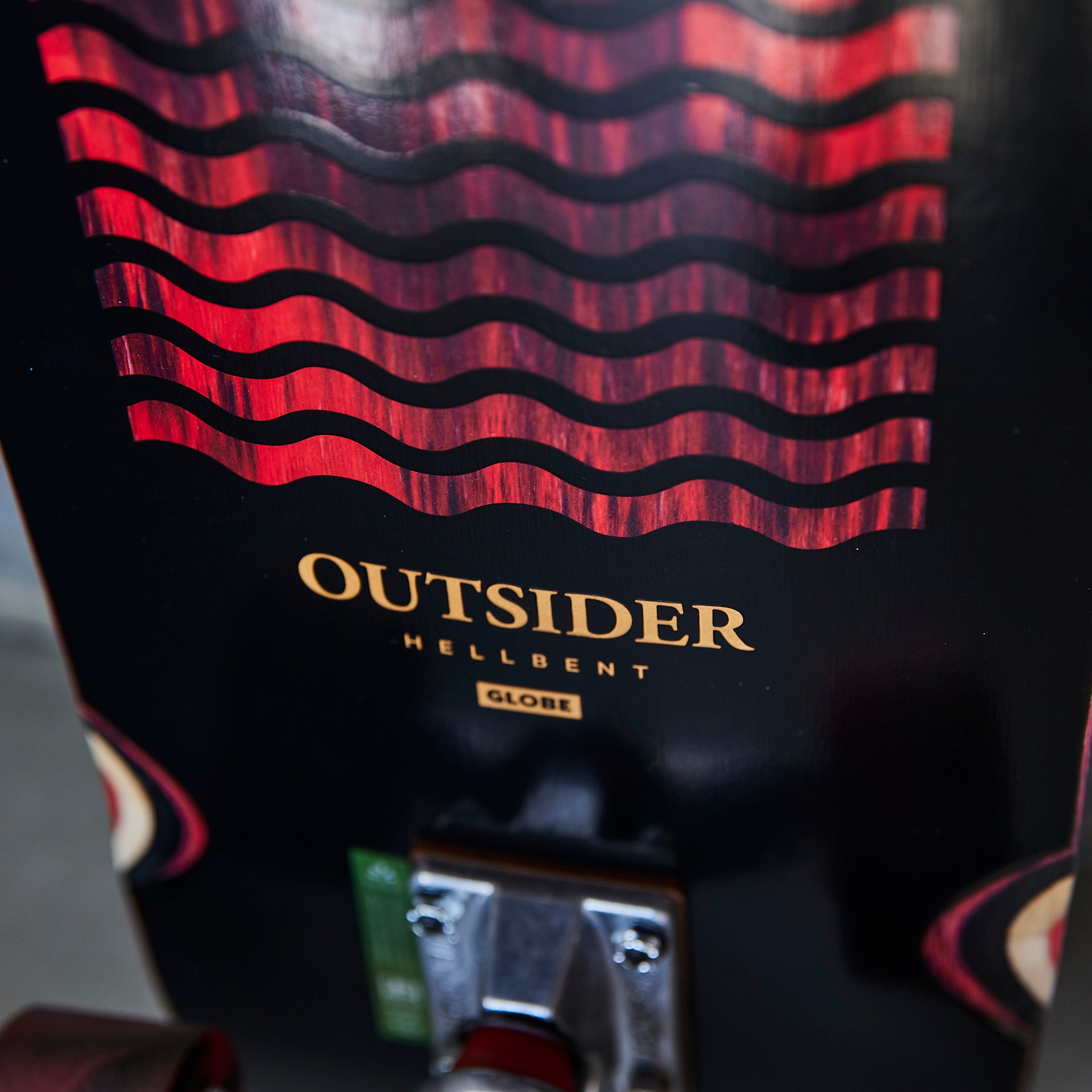 Globe - The Outsider Skateboard 27"