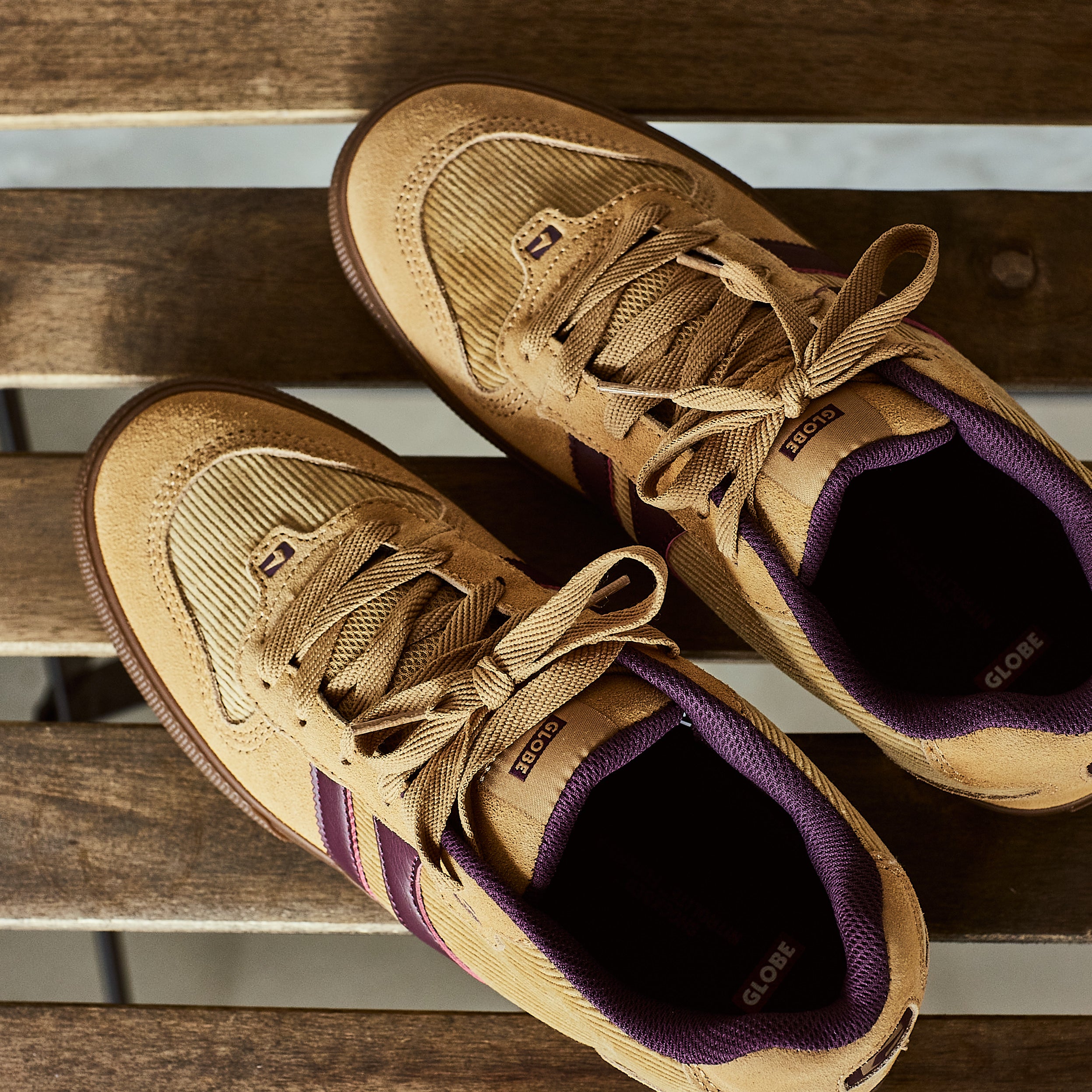 GLOBE - SNEAKER - Brown/burgundy