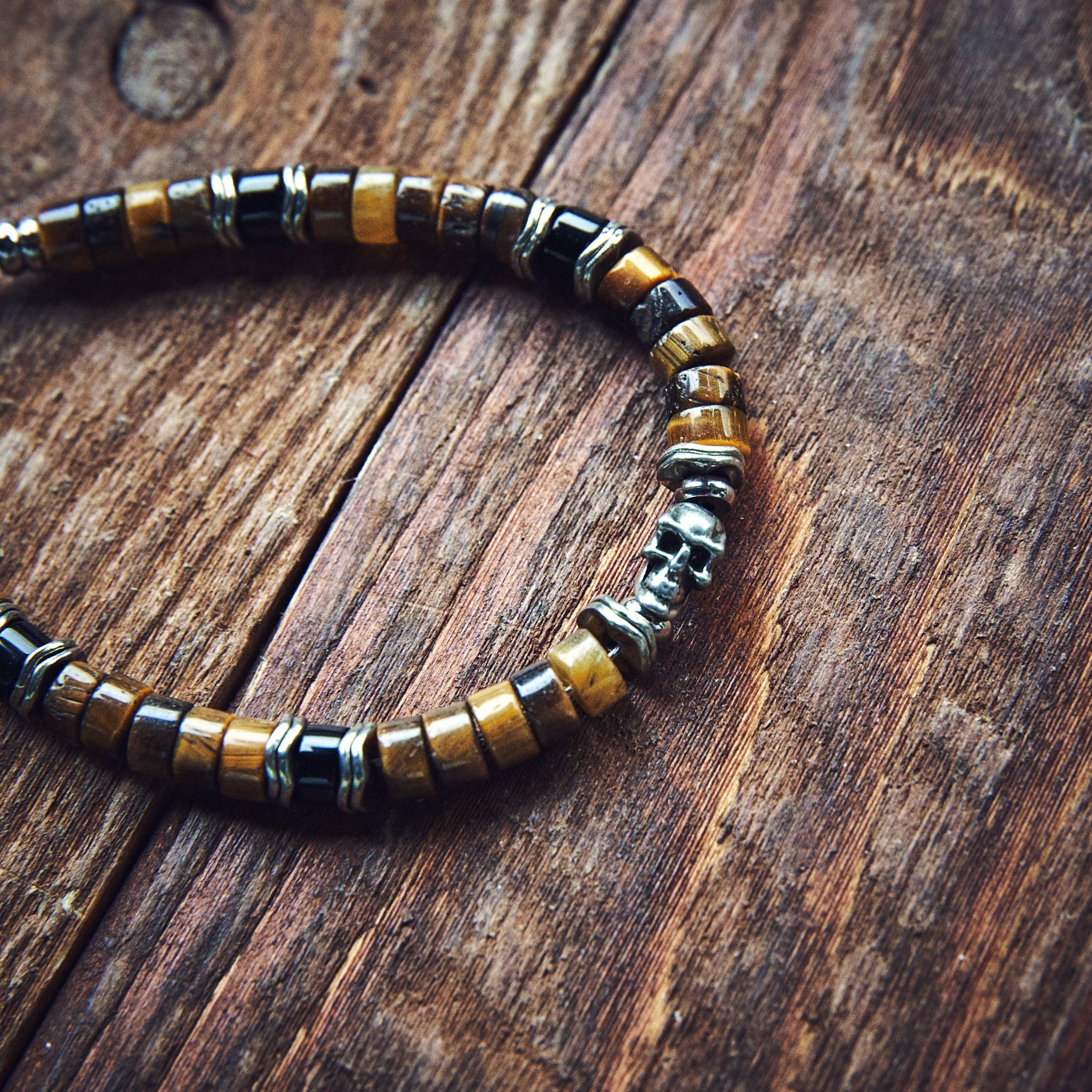 Bracelet -Tiger Eye - Skull