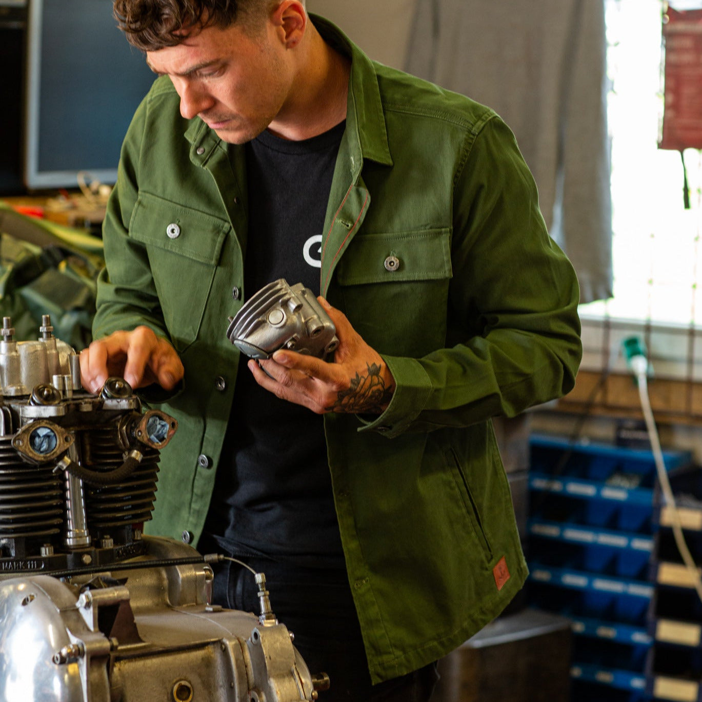 IRON & RESIN - LASSEN SHIRT - GRØN