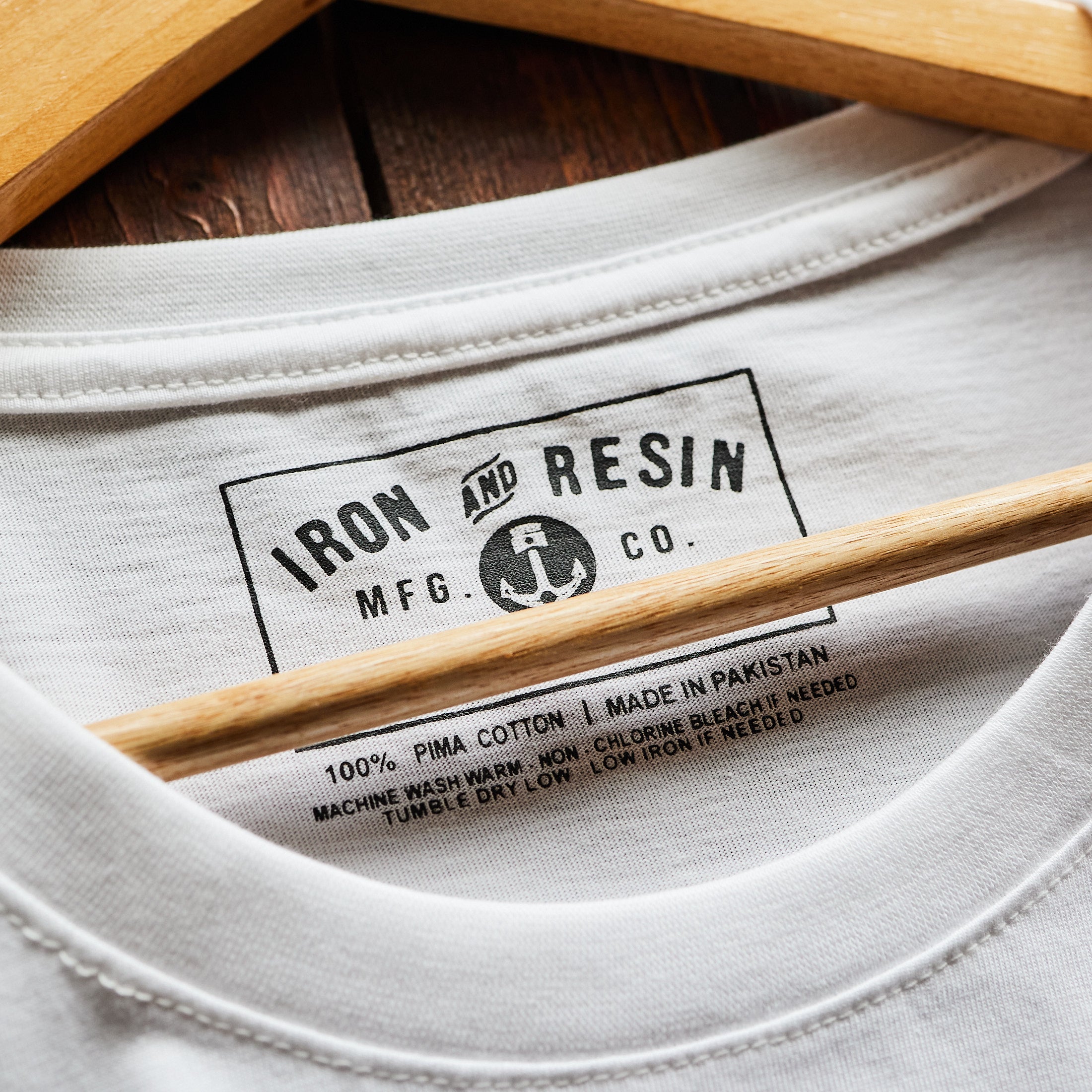 Iron & Resin - COAST TEE - WHITE