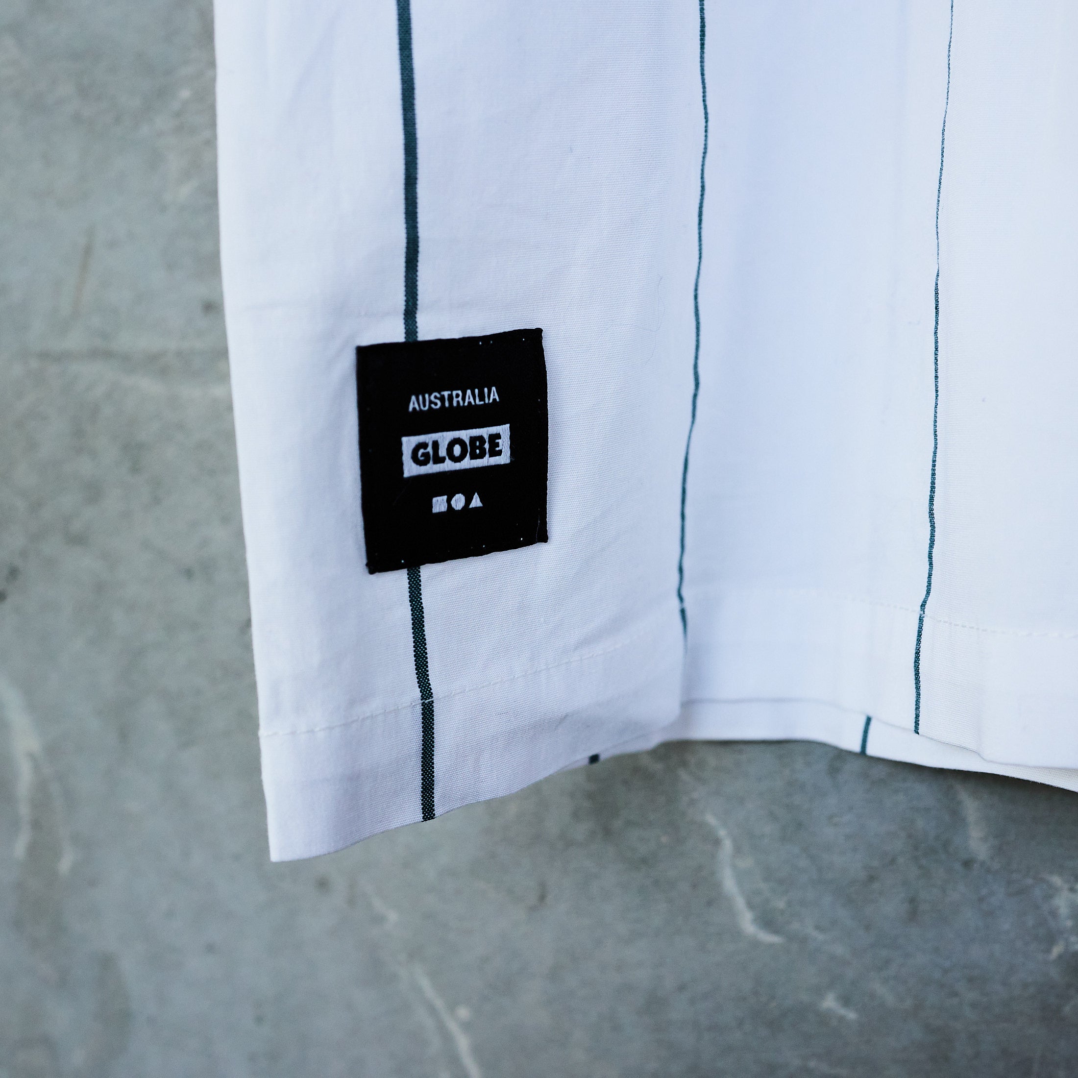 Globe -"Off Course"Shirt - White