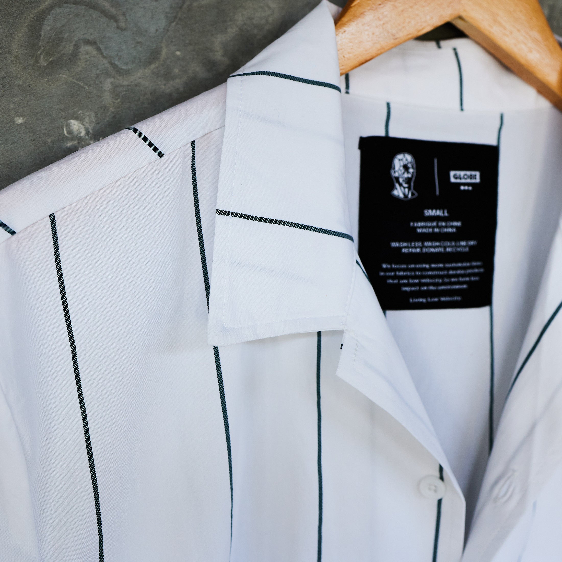 Globe -"Off Course"Shirt - White