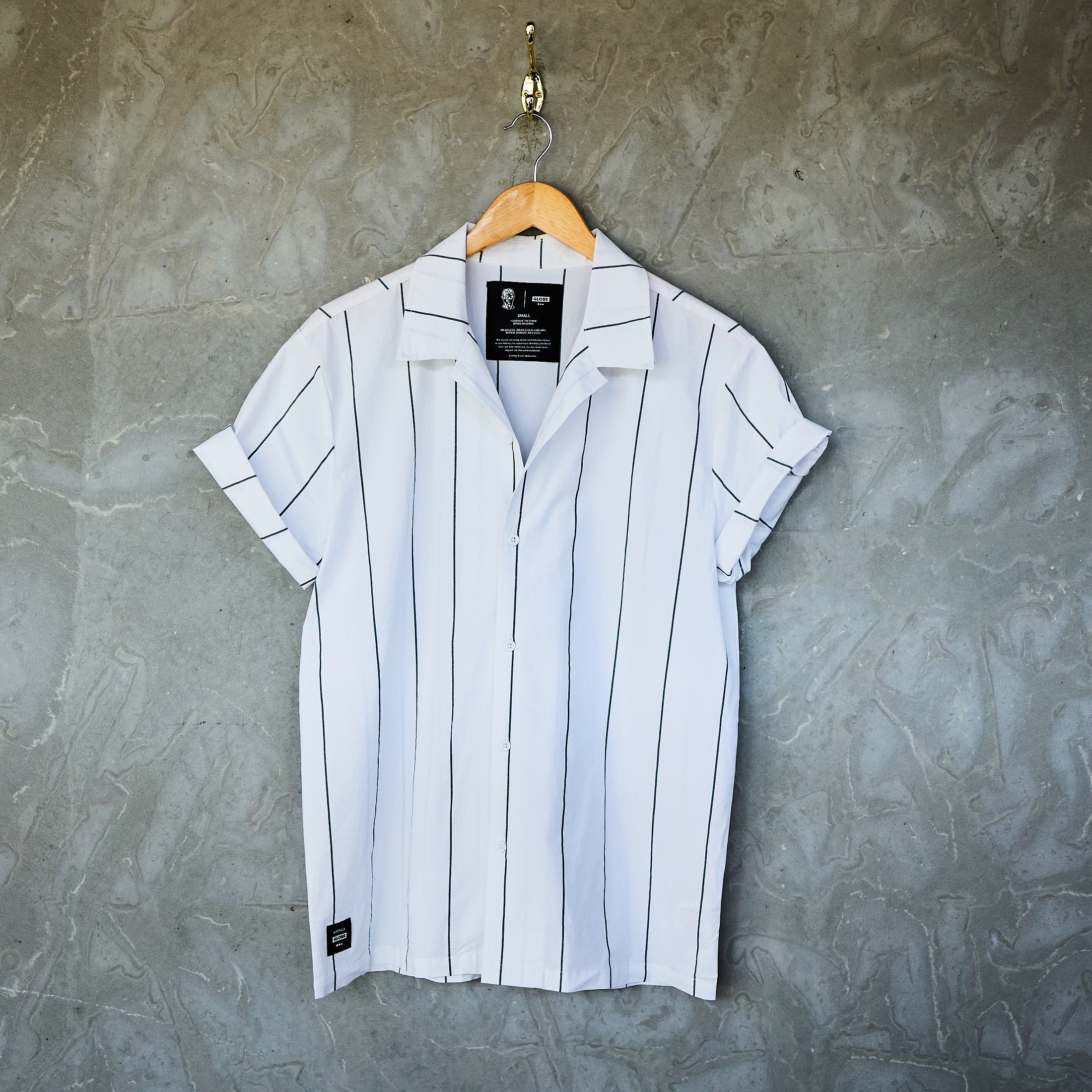 Globe -"Off Course"Shirt - White