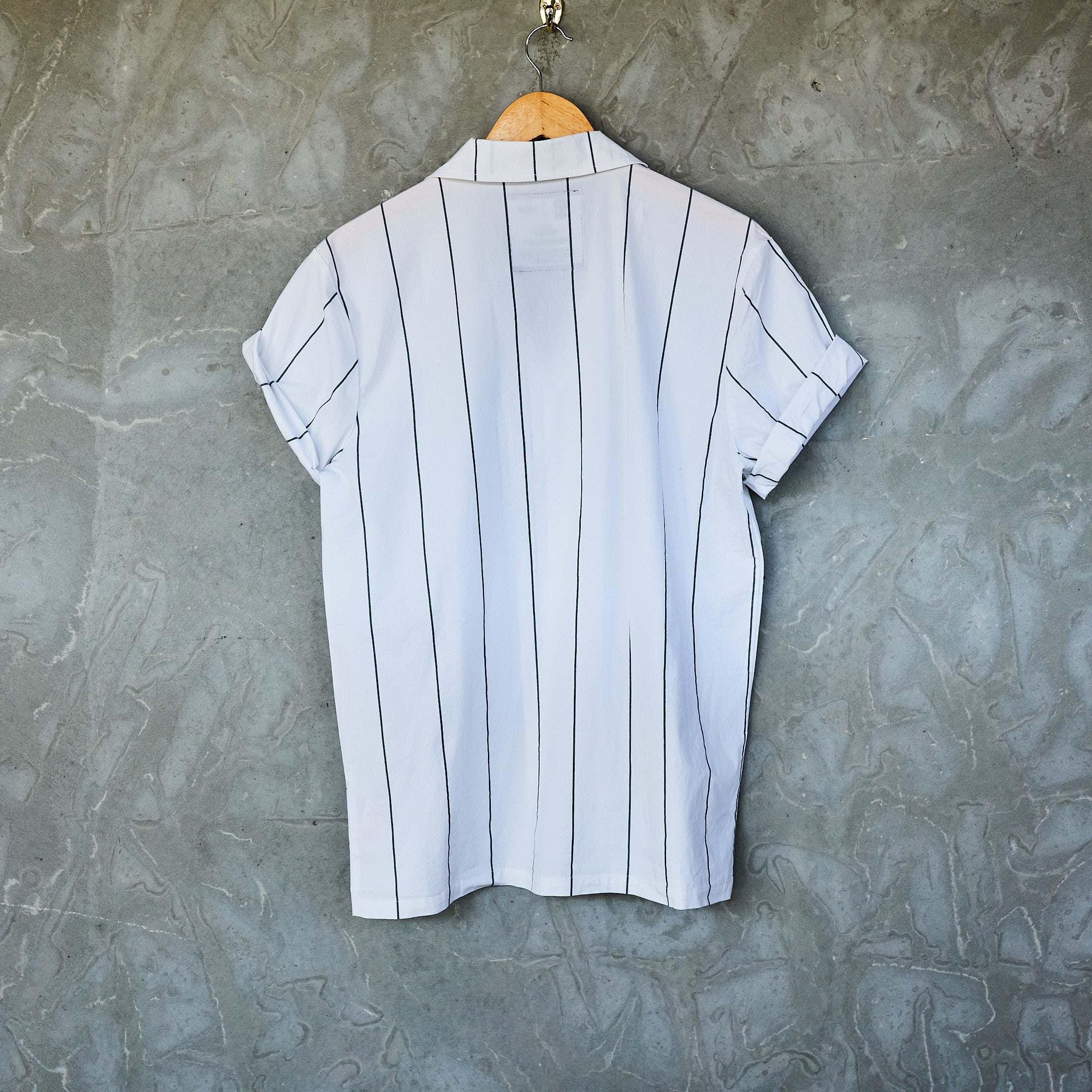 Globe -"Off Course"Shirt - White