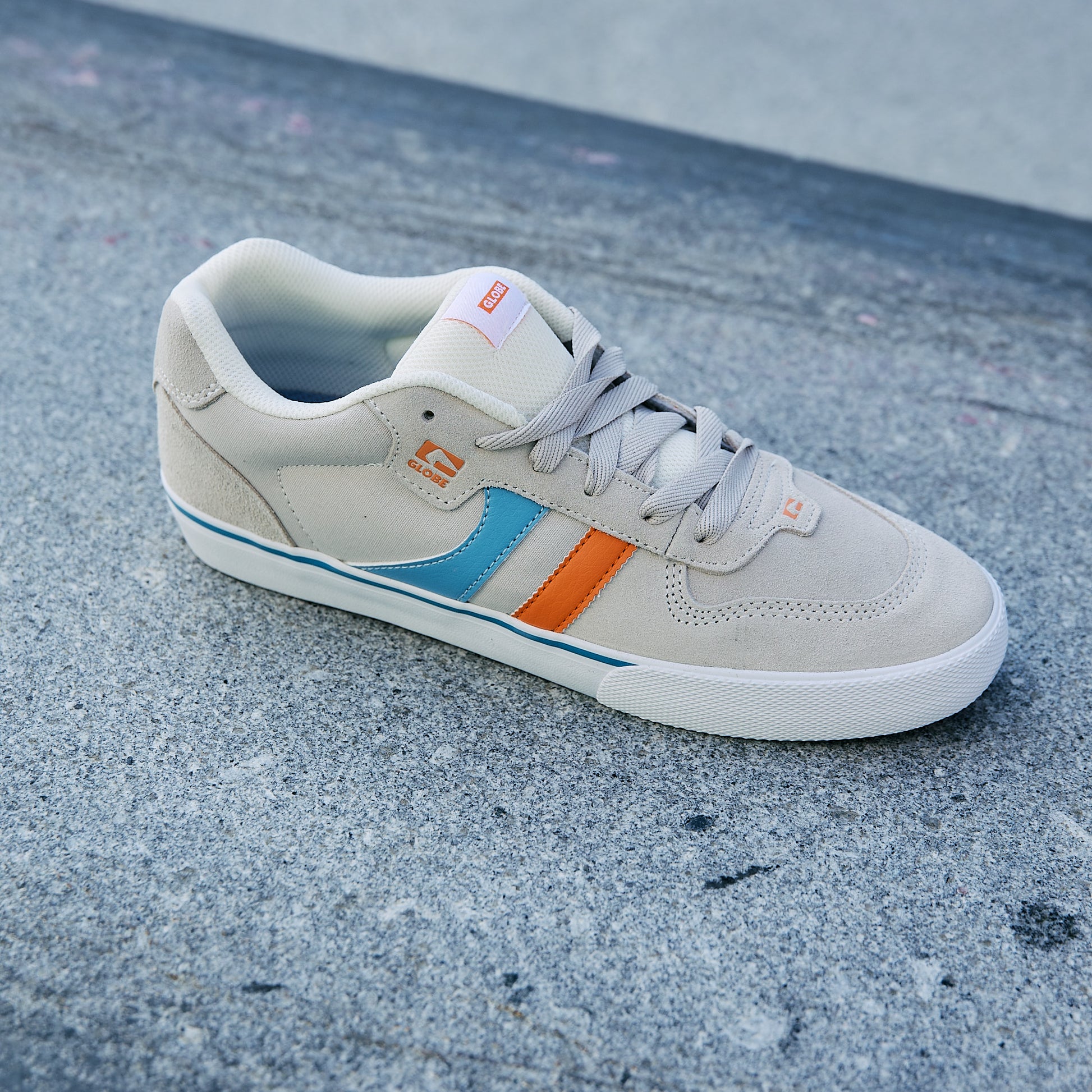 GLOBE - SNEAKER - Cloud/Blue/Orange