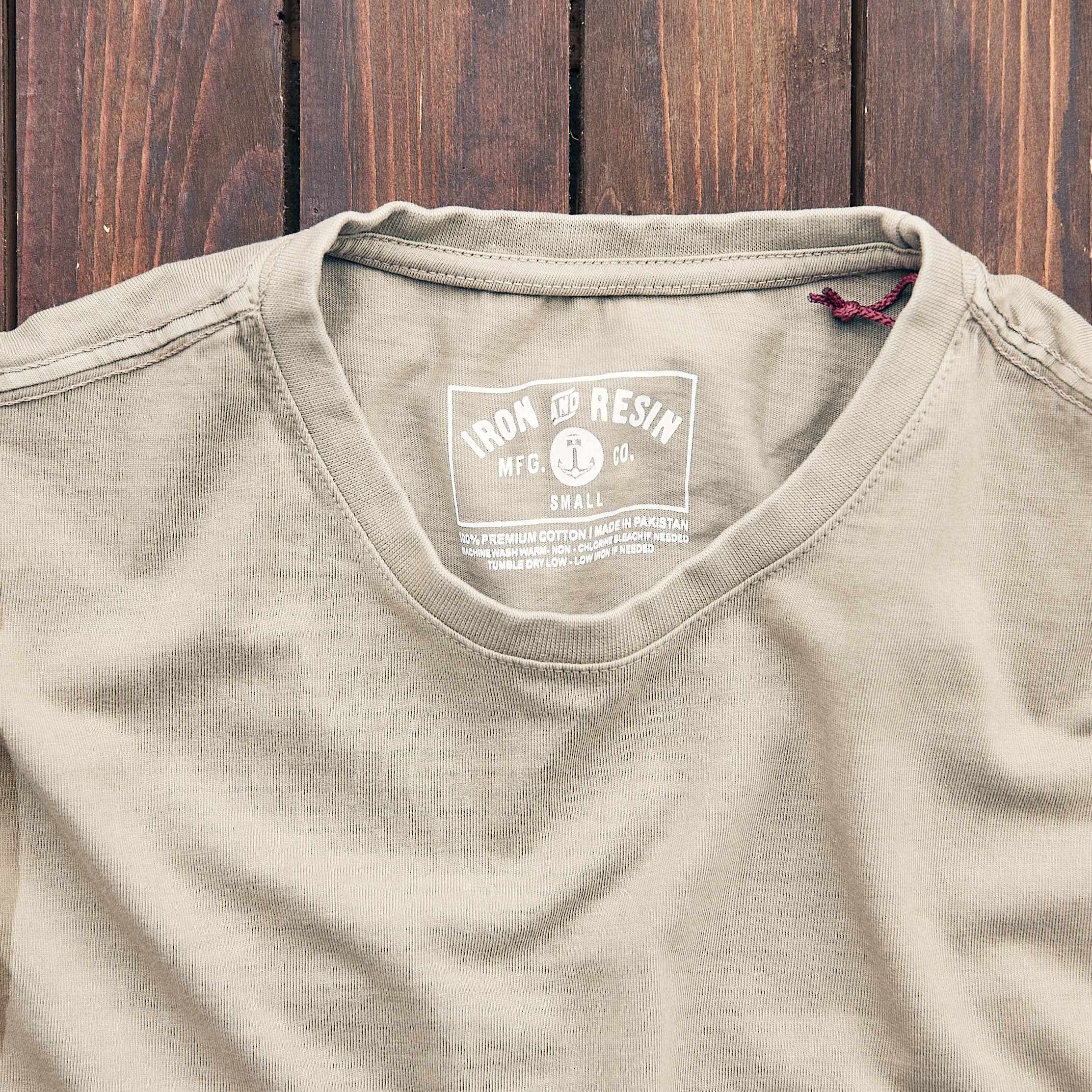 Iron & Resin - Faded Pocket Tee - Natural