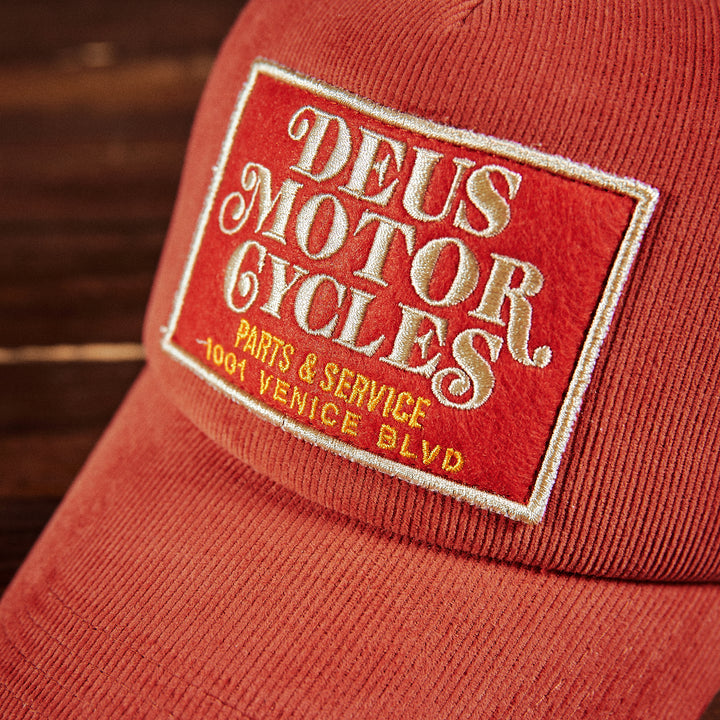 DEUS EX MACHINA - Mosey - Rust Red