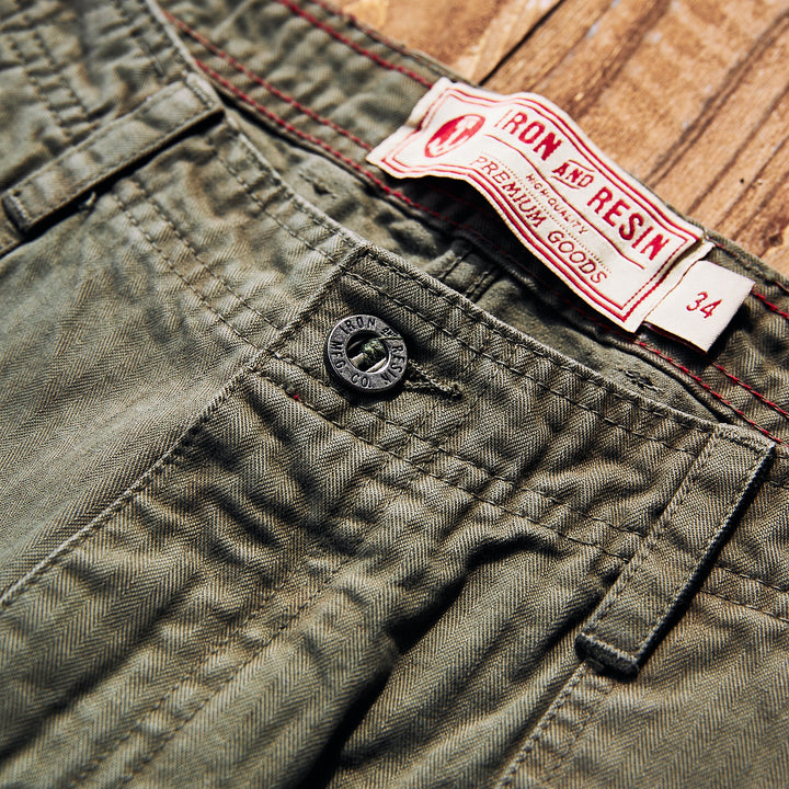 Iron & Resin - BRIGADE HERRINGBONE SHORT - Army Green