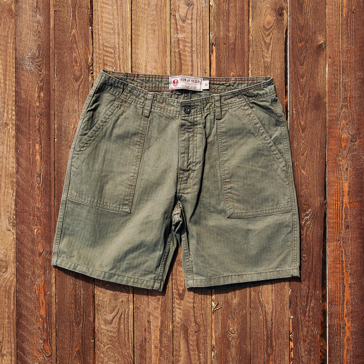 Iron & Resin - BRIGADE HERRINGBONE SHORT - Army Green