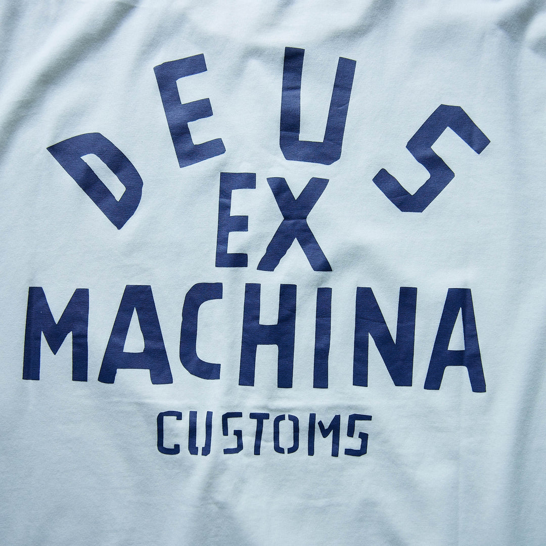 DEUS EX MACHINA - Pisstin Hvid