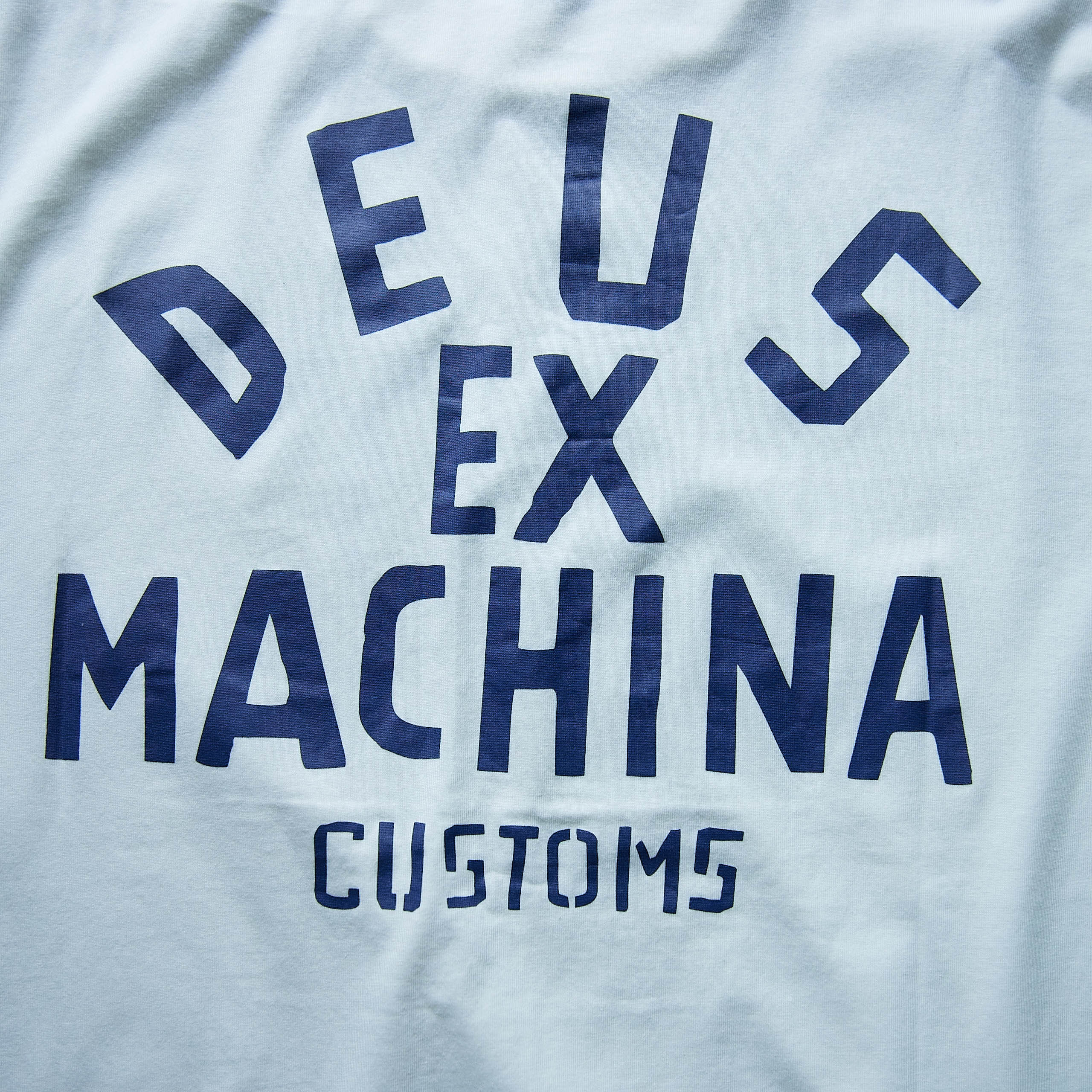 DEUS EX MACHINA - Piston White