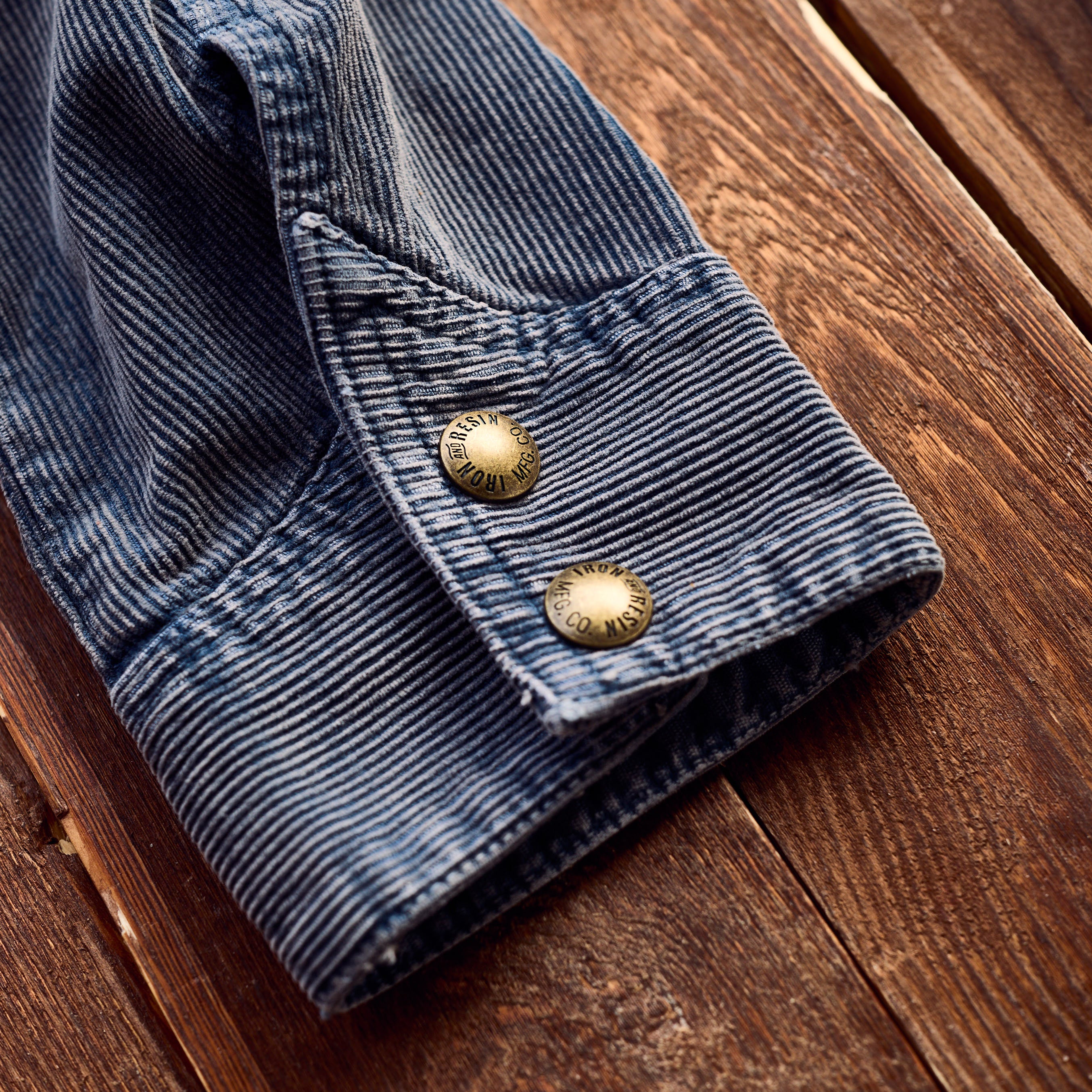 Iron & Resin - Hatchet Jacket - Blue