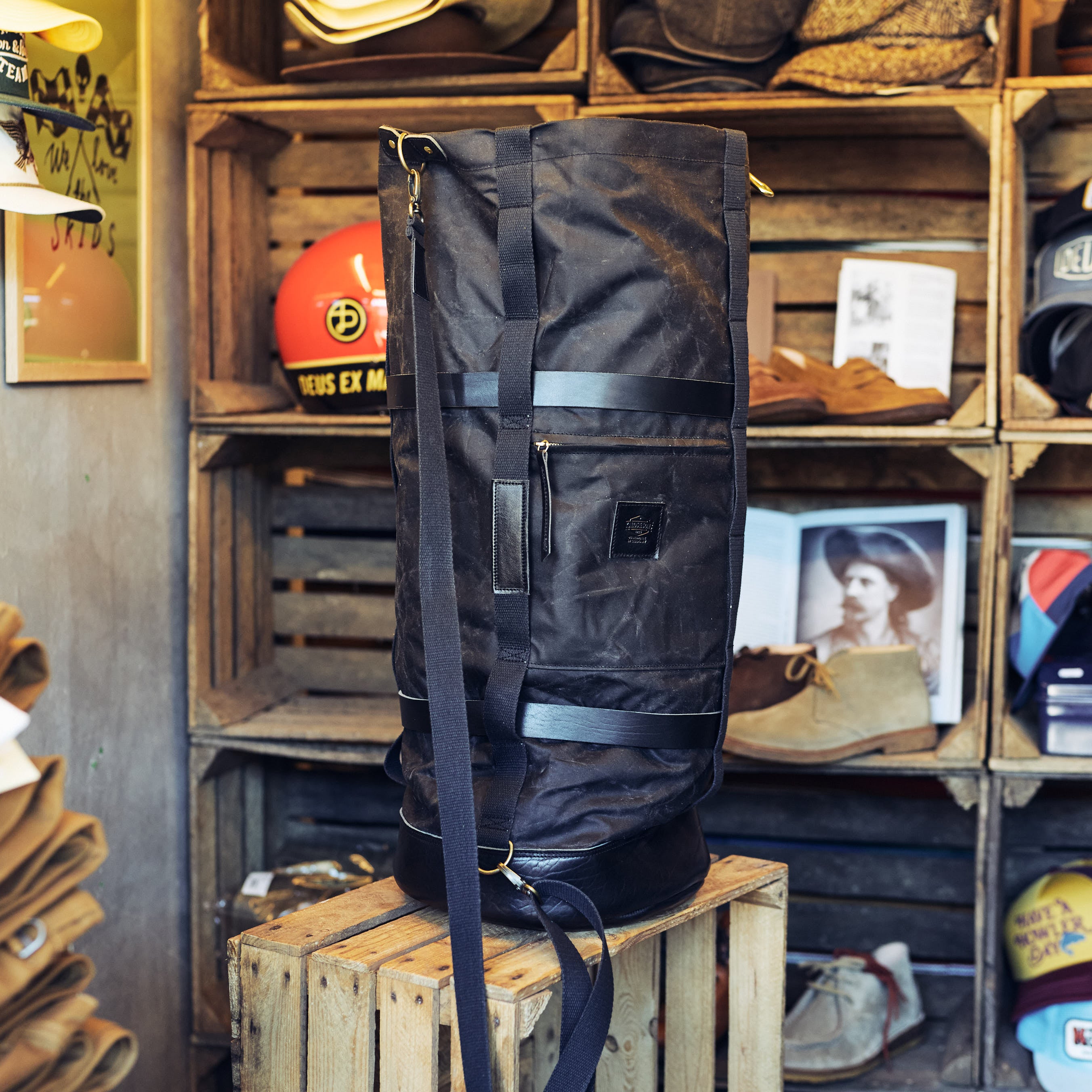 Kalos & Sons - Sissybar/Dufflebag Black