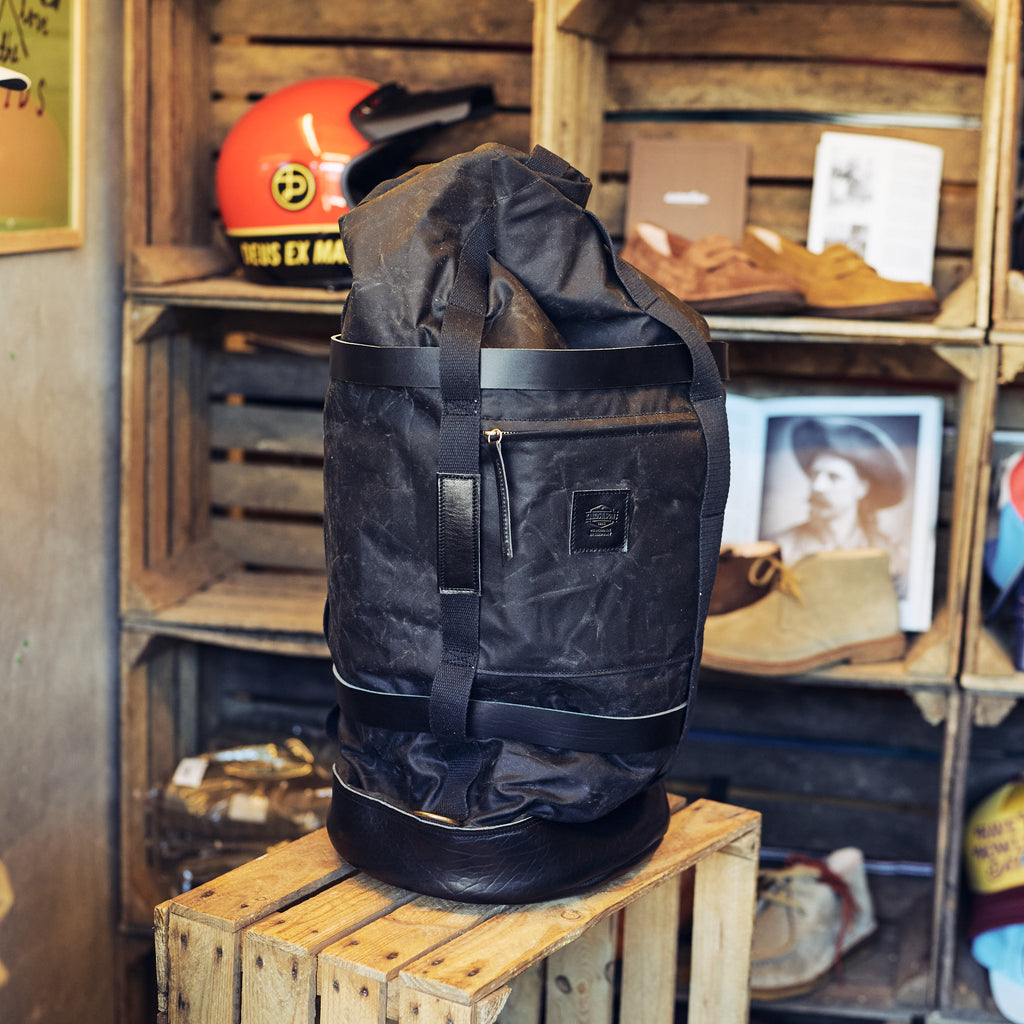 Kalos & Sons - Sissybar/Dufflebag Black