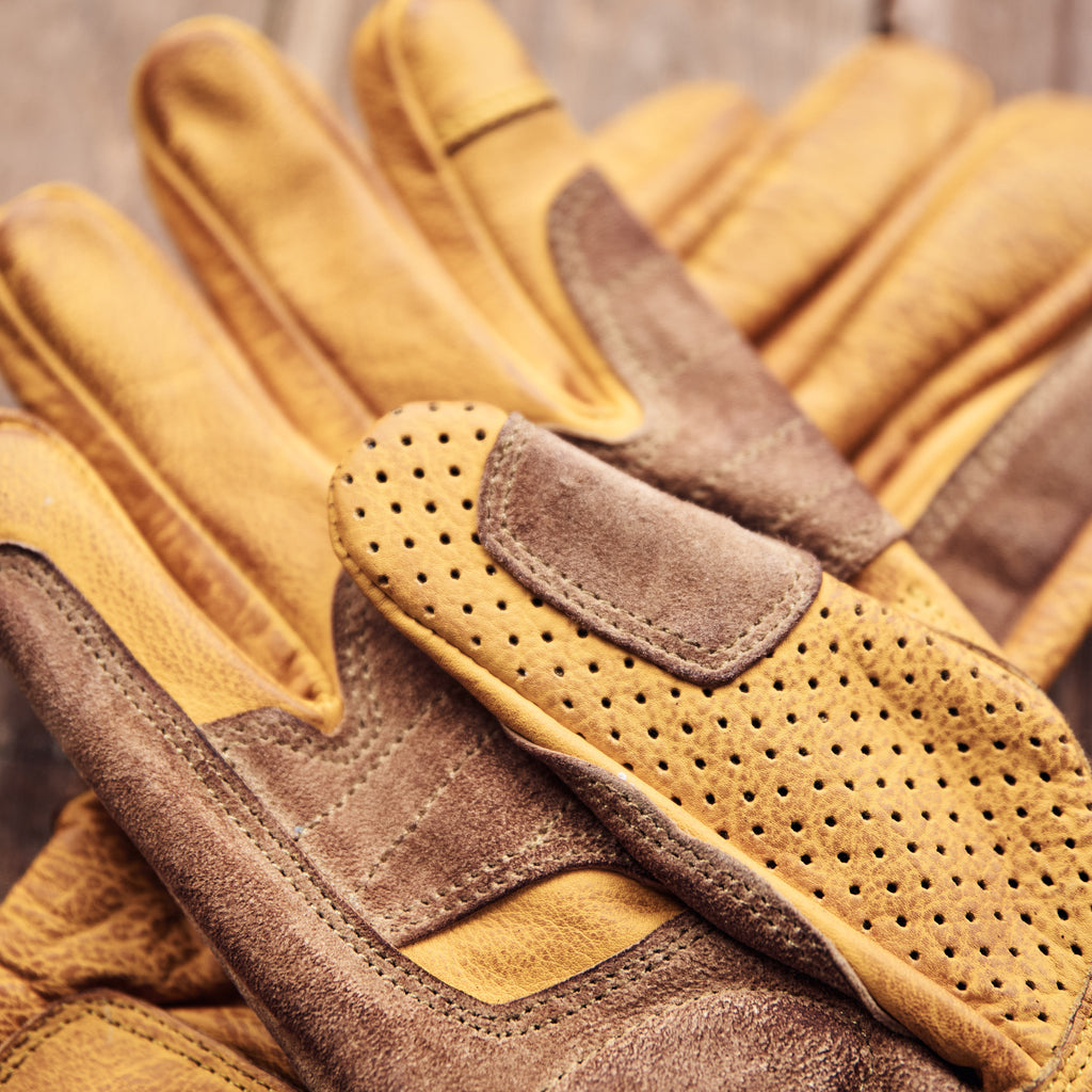 Age of Glory - Rover Gloves - Yellow