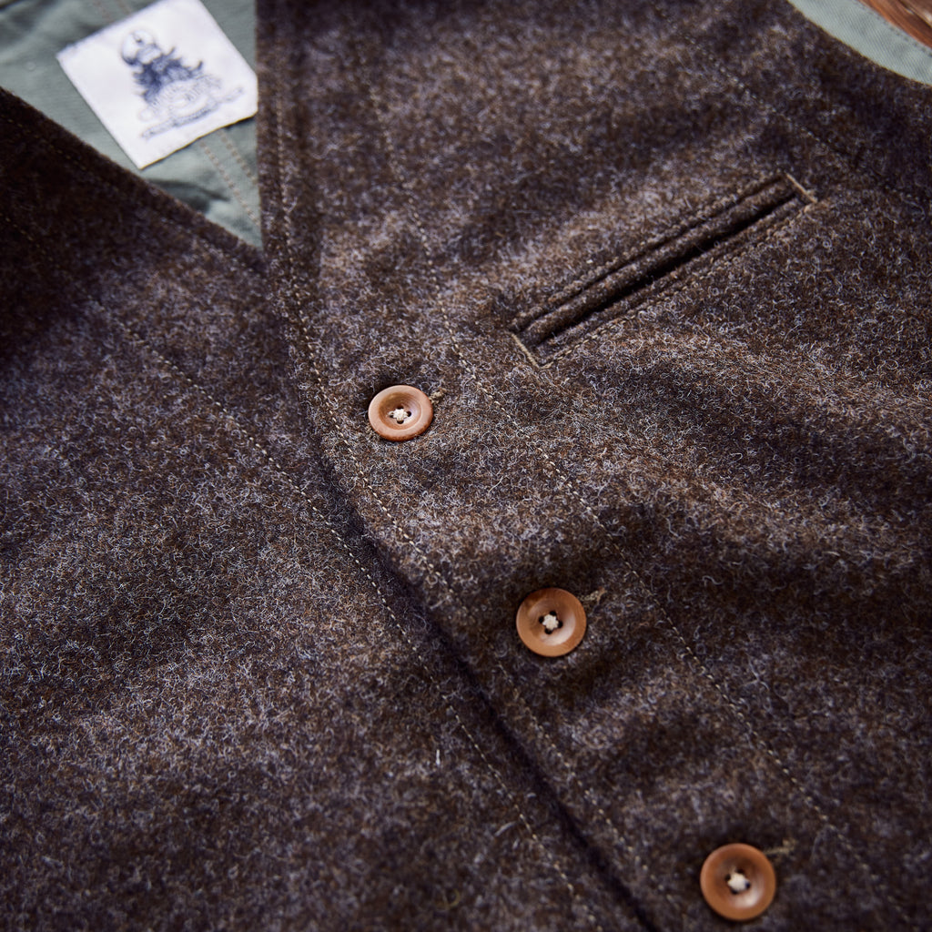 Captain Santors - Wool Felt Vest -  Dark brown/Green