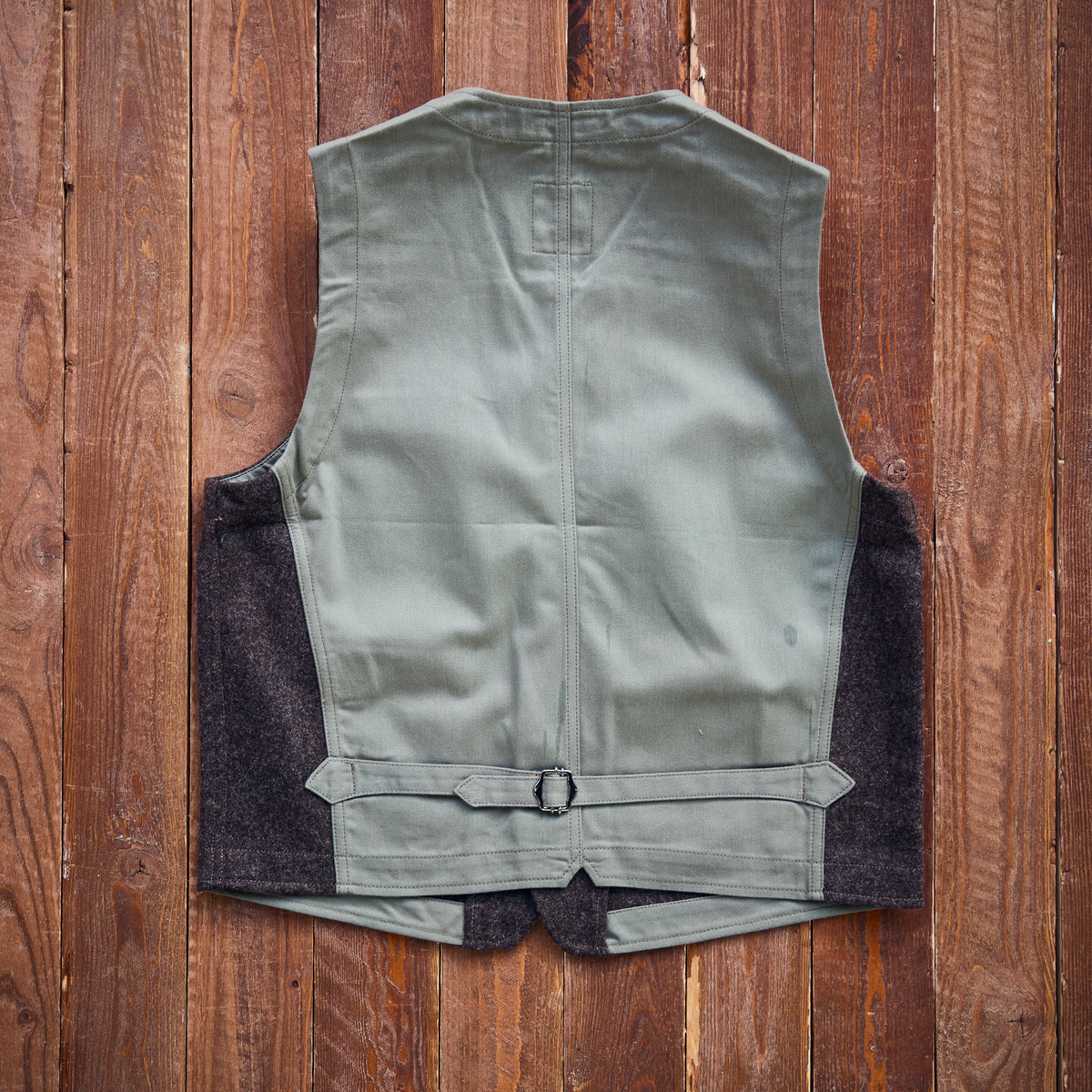 Captain Santors - Wool Felt Vest -  Dark brown/Green