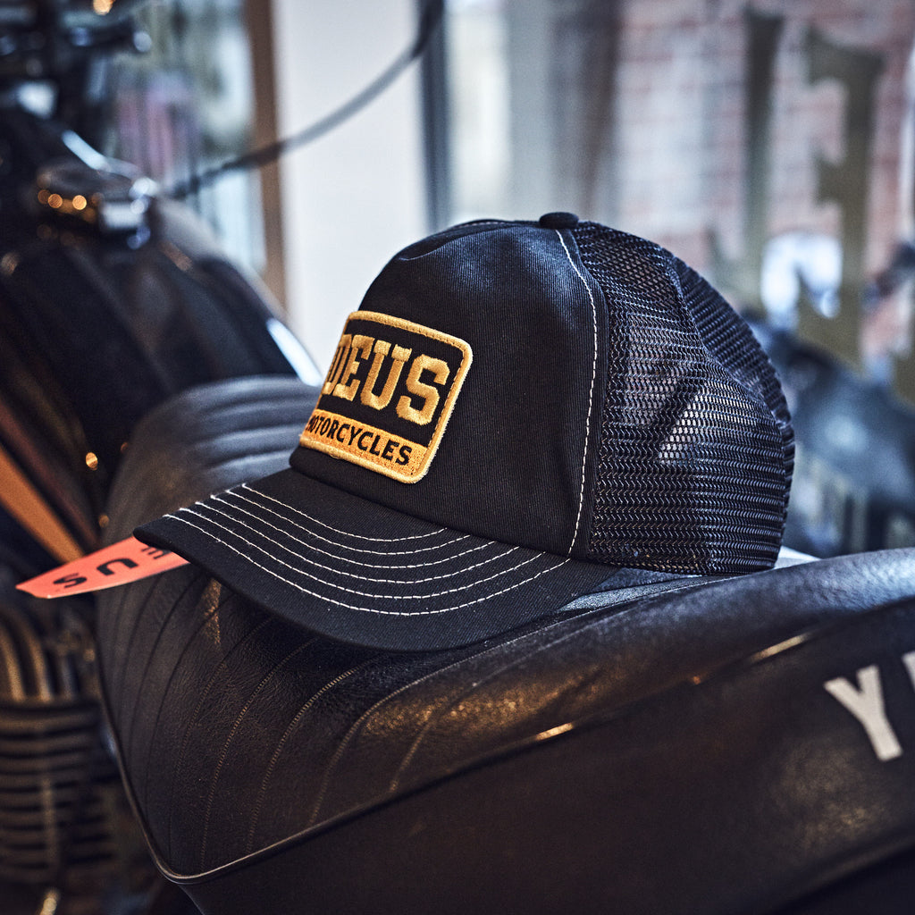 Deus Ex Machina - Malden Trucker