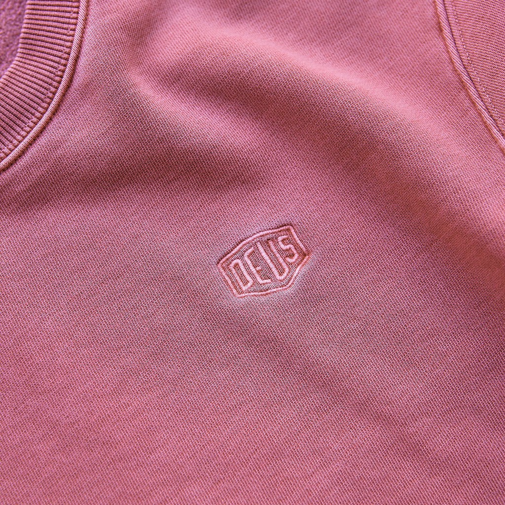 Deus Ex Machina - Shield Logo Crew - lyserød