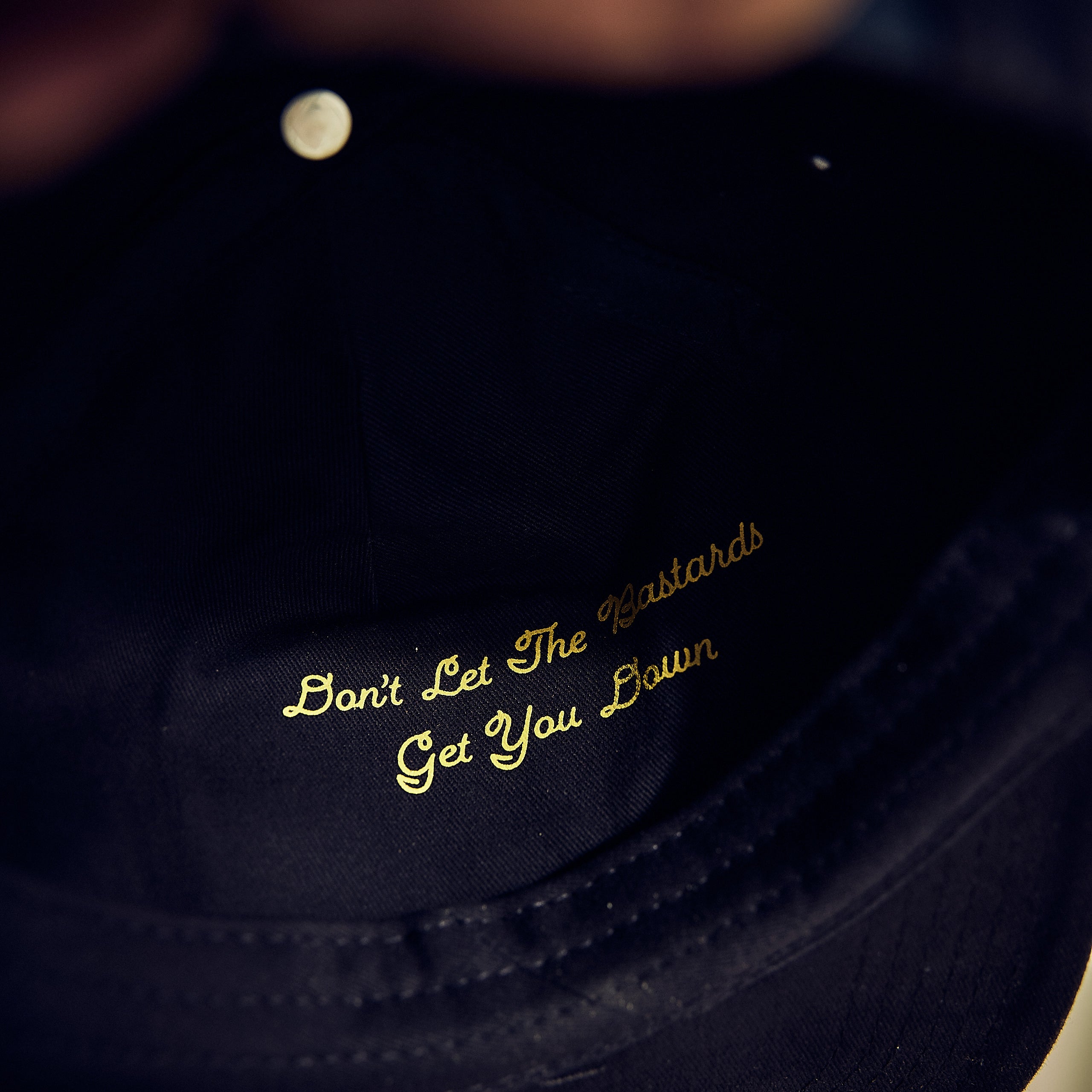 Iron and Resin - MOTO AND TEAM - BLACK