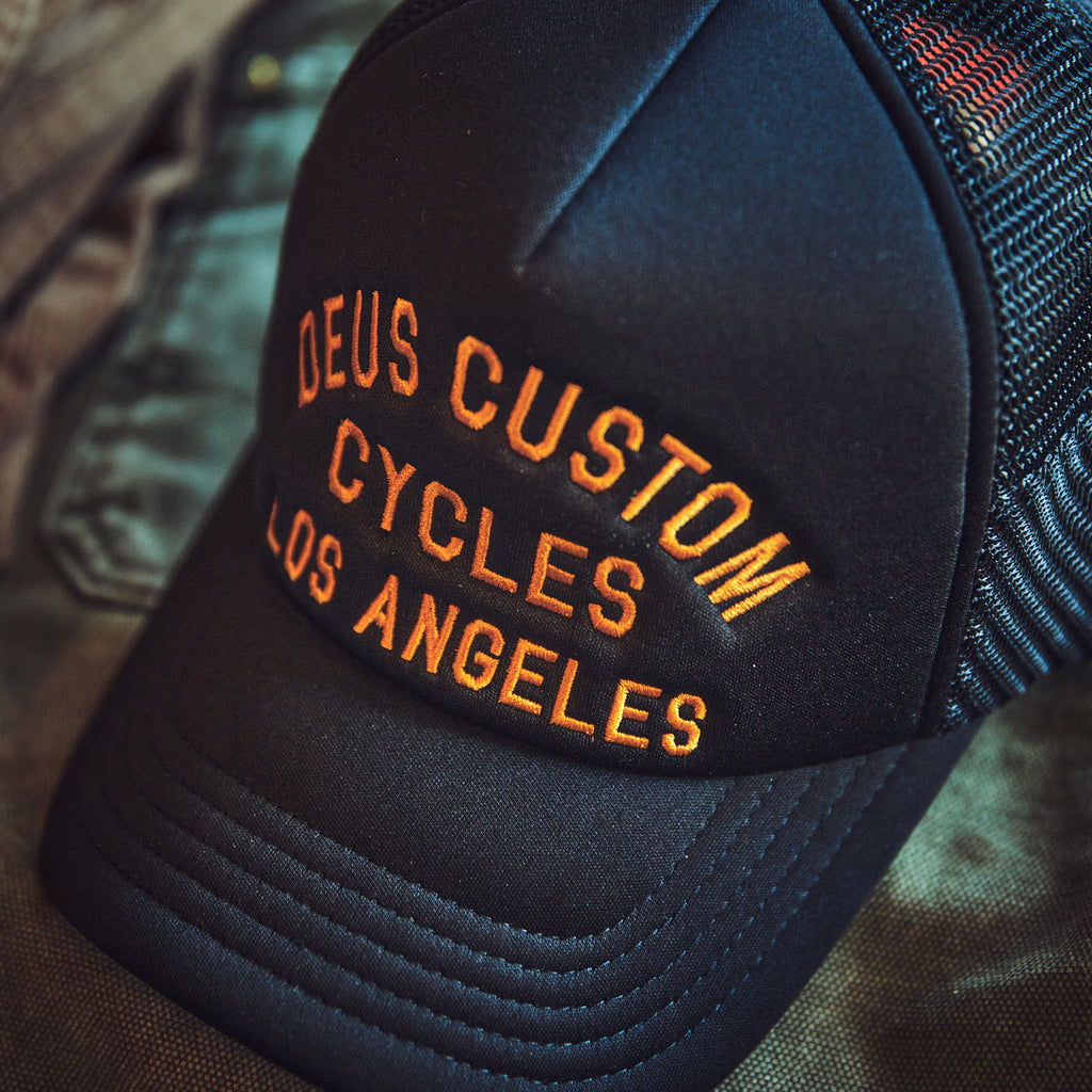 Deus Ex Machina - Citadel Trucker - Sort