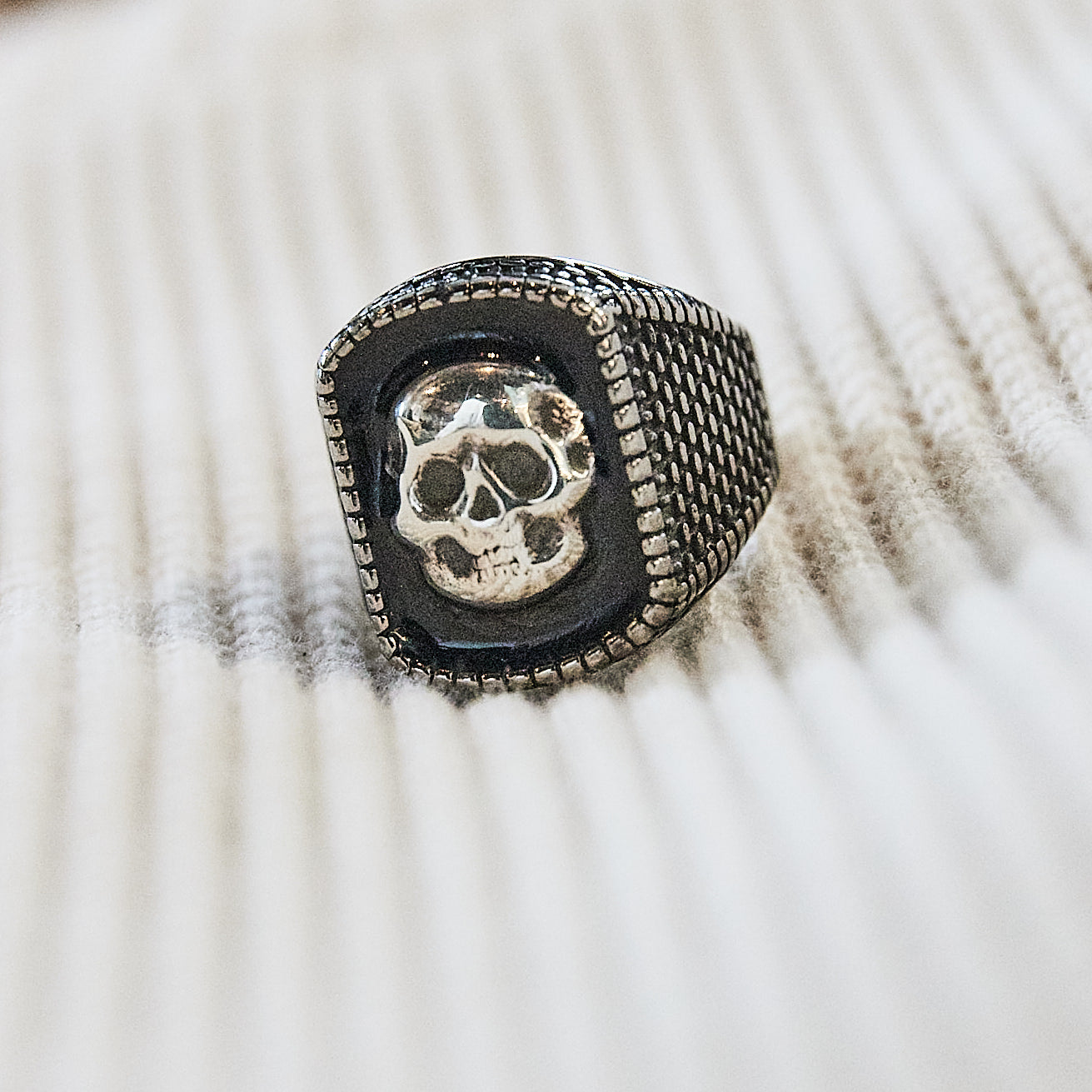 Black Pearl Créations - Vintage Signet Ring Skull