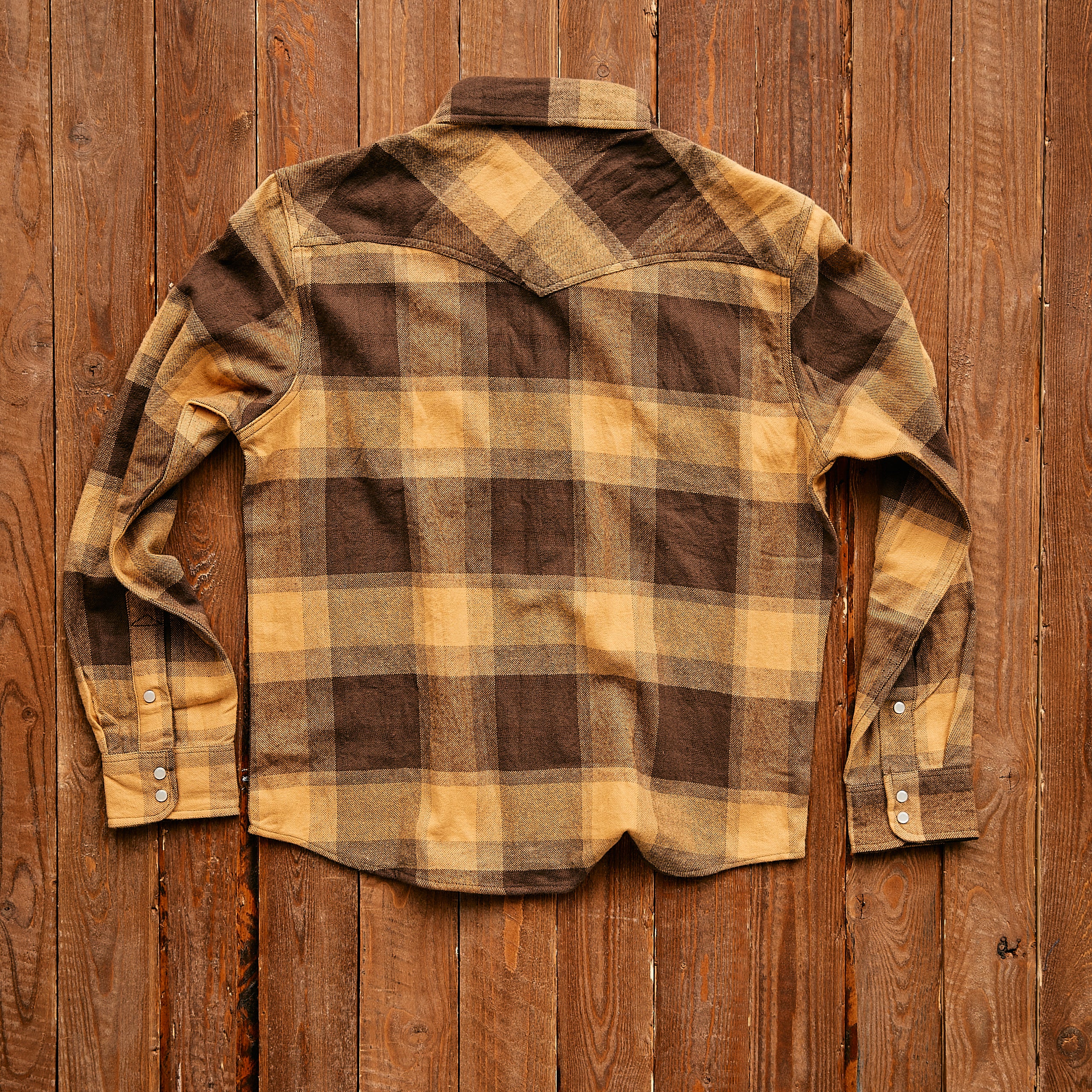 Iron & Resin - Somi'S Shirt