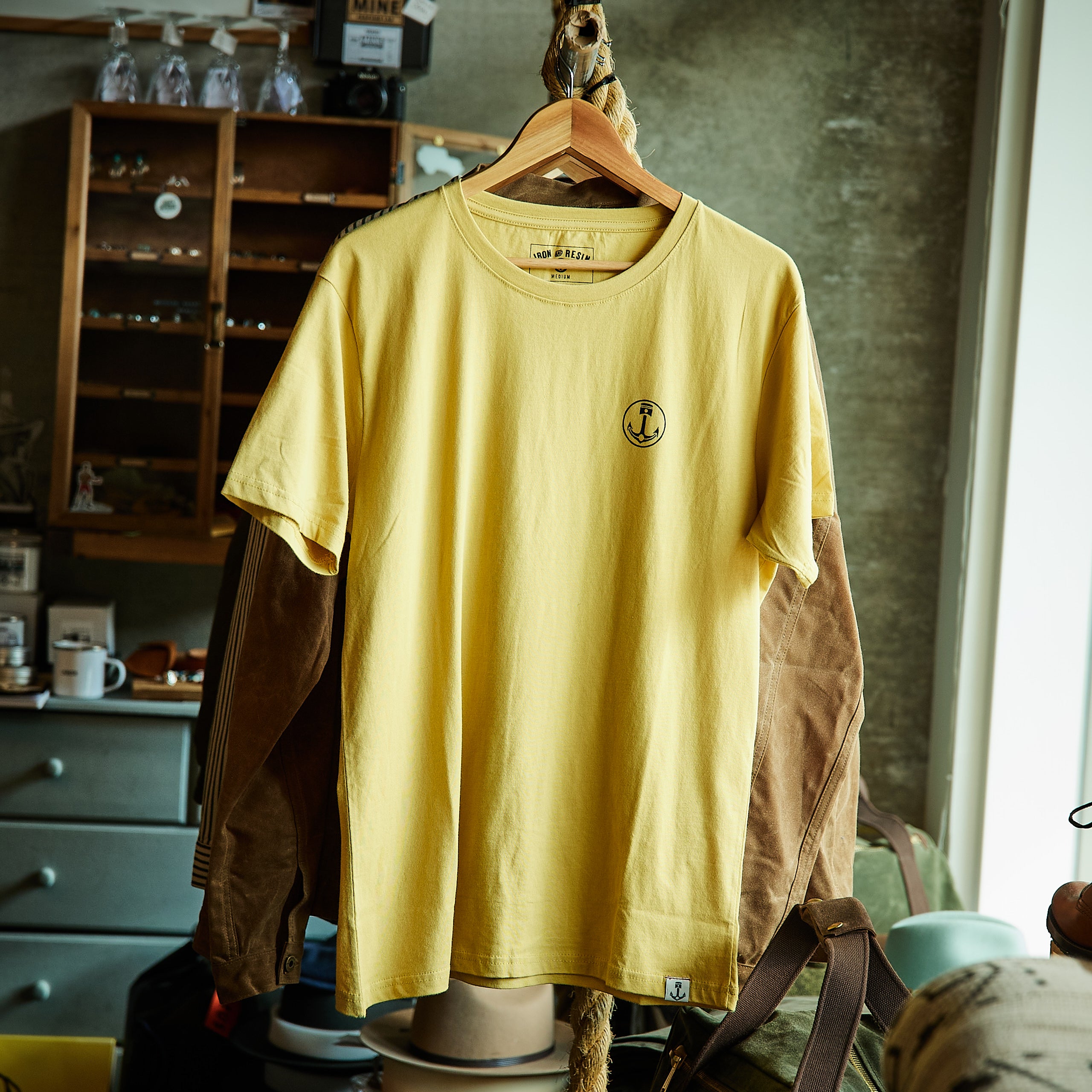 Iron & Resin - WILD AND FREE t-shirt