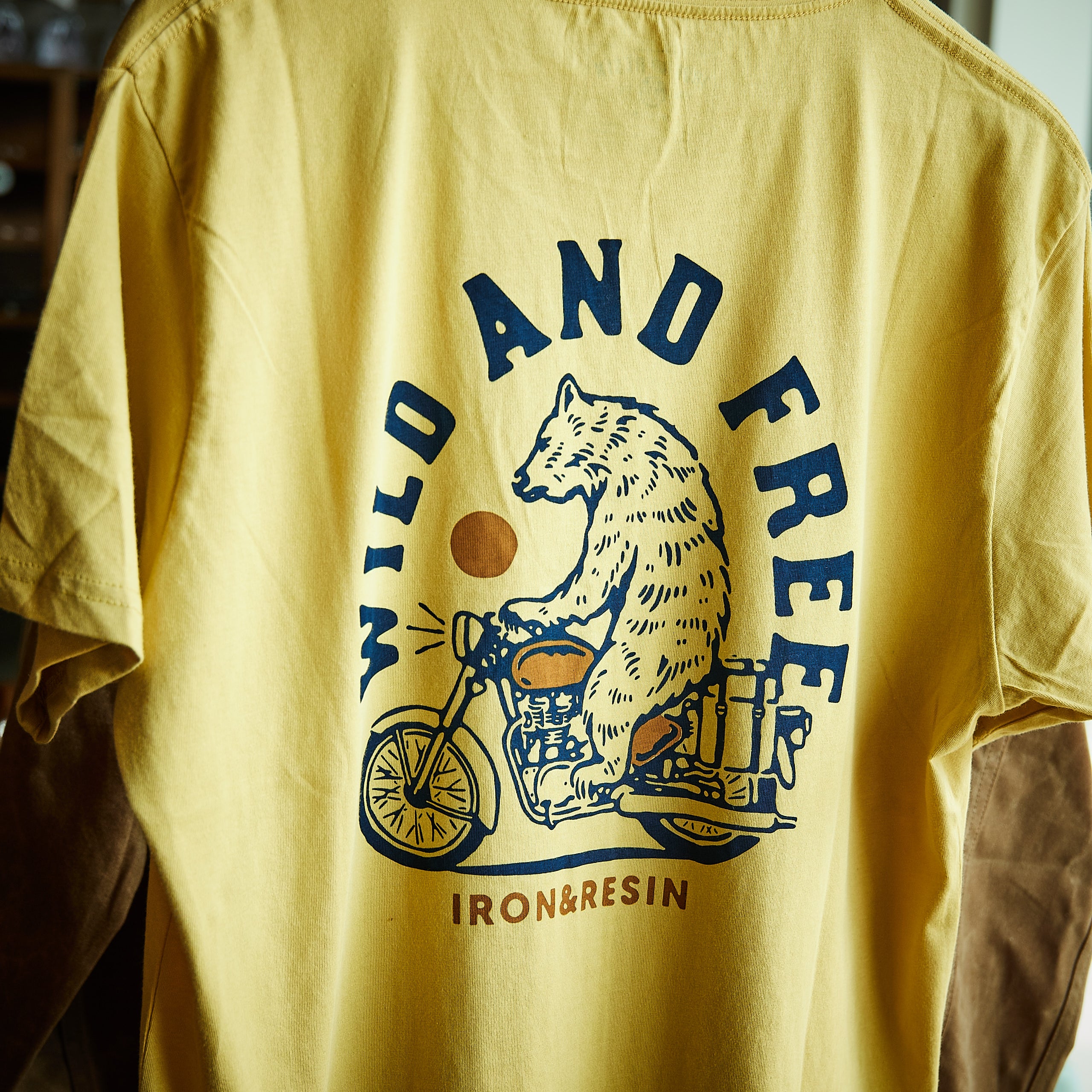 Iron & Resin - WILD AND FREE t-shirt