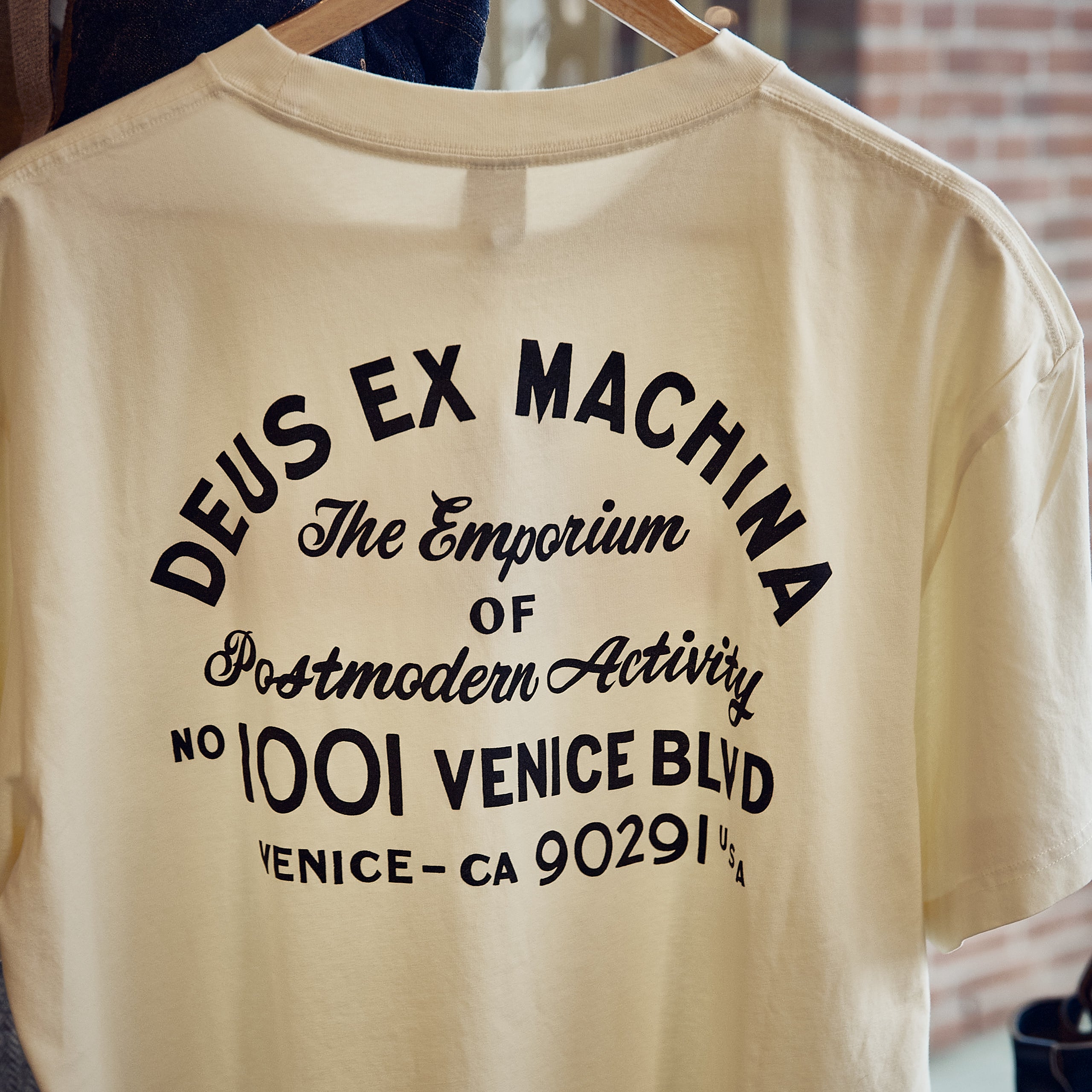 DEUS EX MACHINA - T-Shirt - Lodge Speed Car