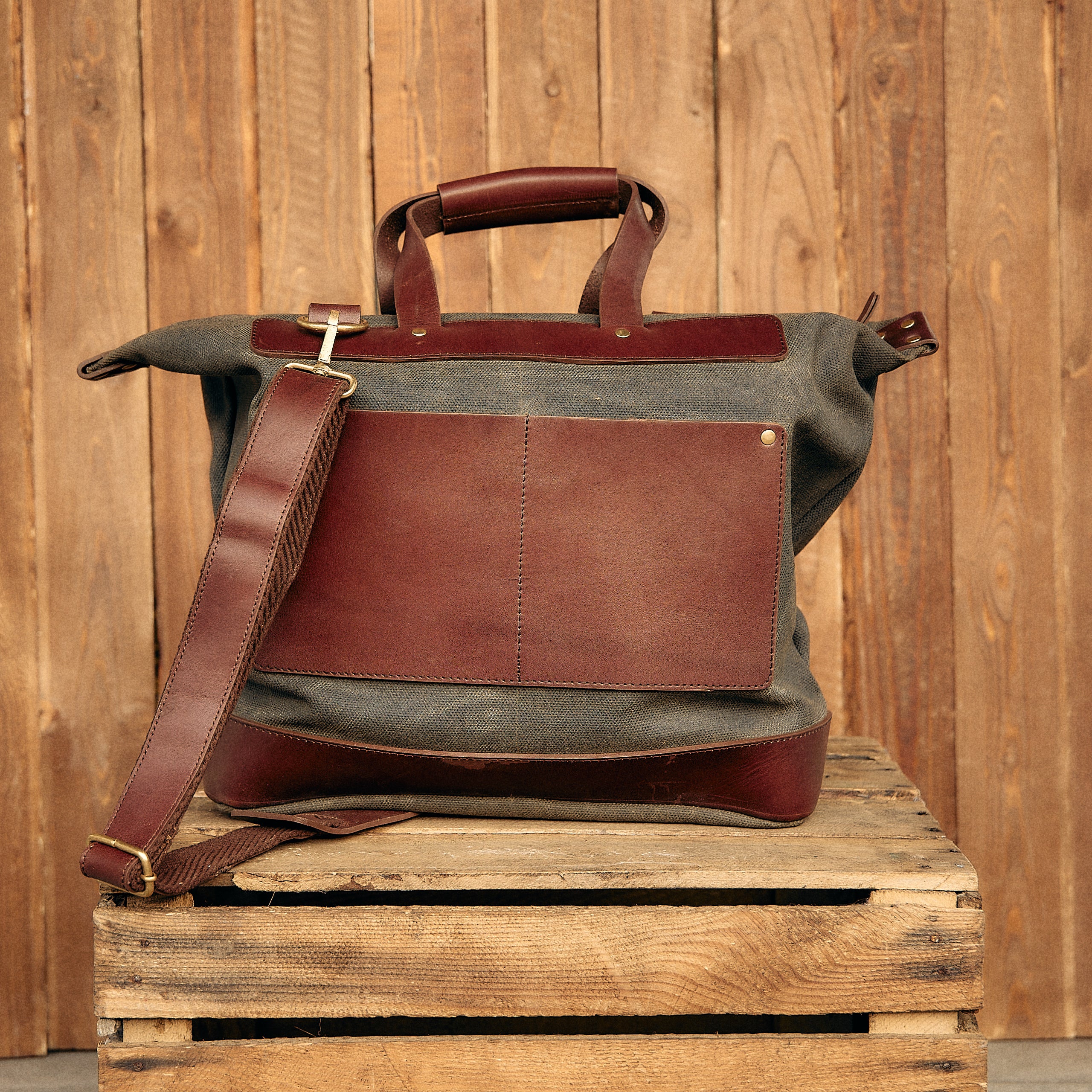 Iron & Resin - Overland Tote Bag 20.5 L