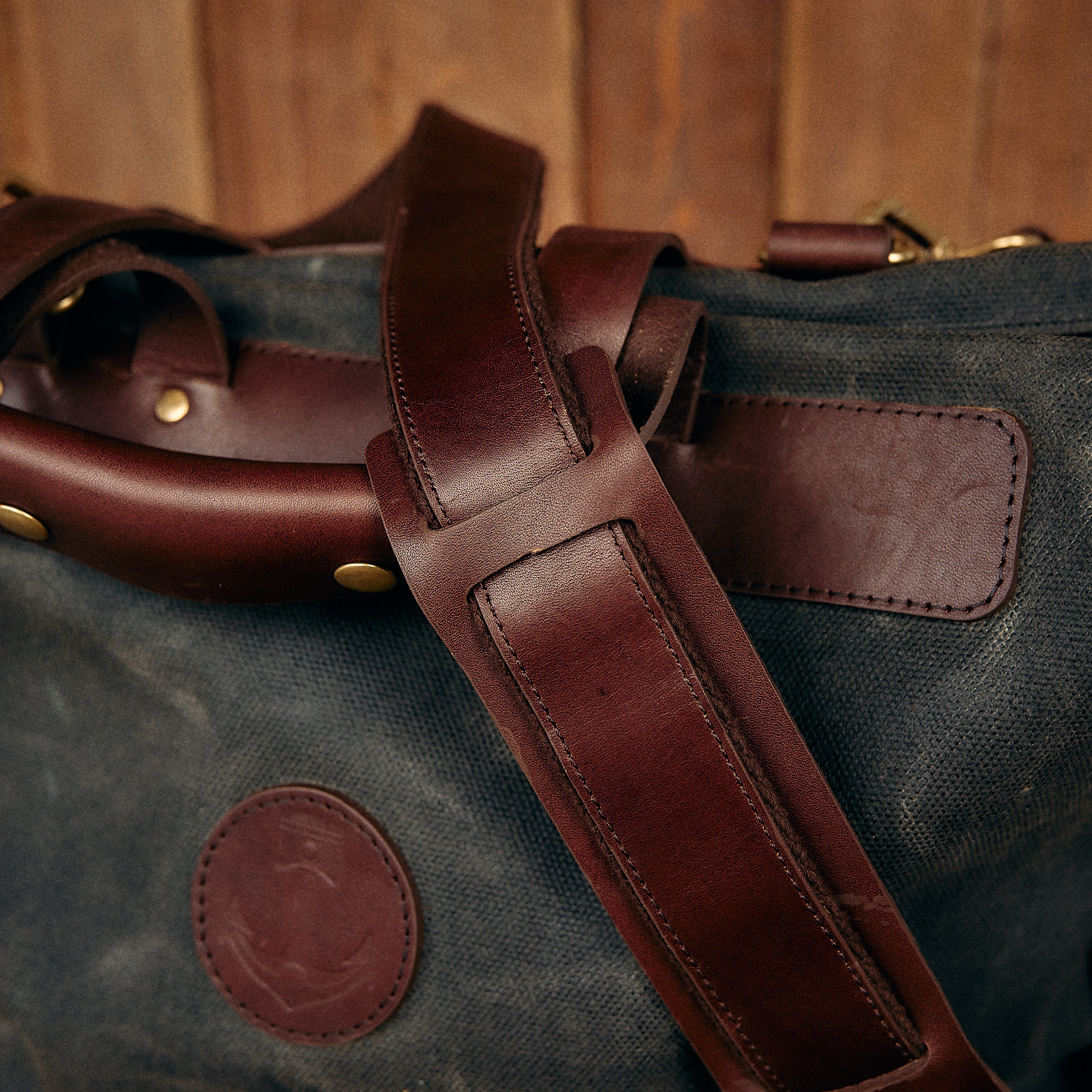 Iron & Resin - Overland Tote Bag 20.5 L