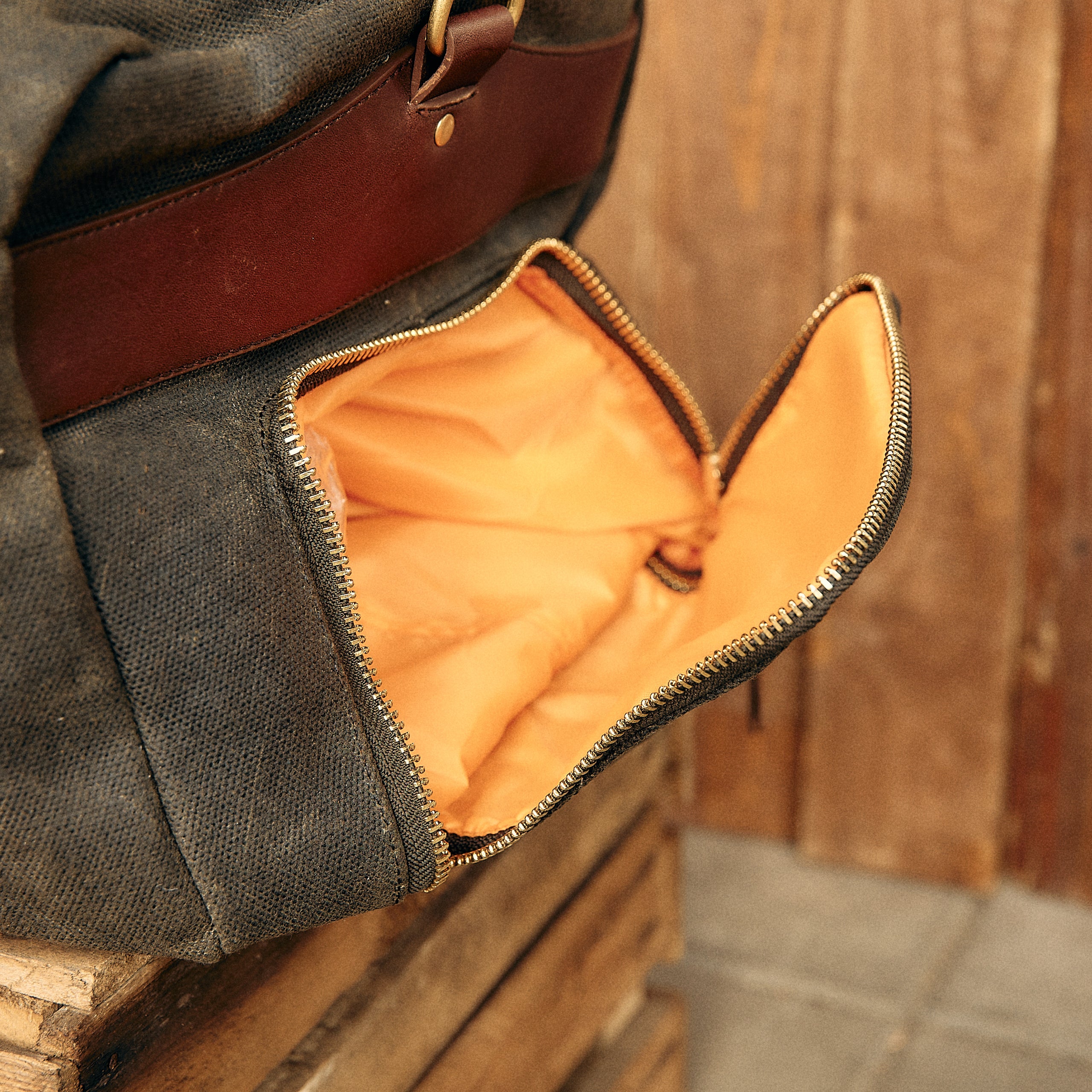 Iron & Resin - Overland Nomad Bag 50L