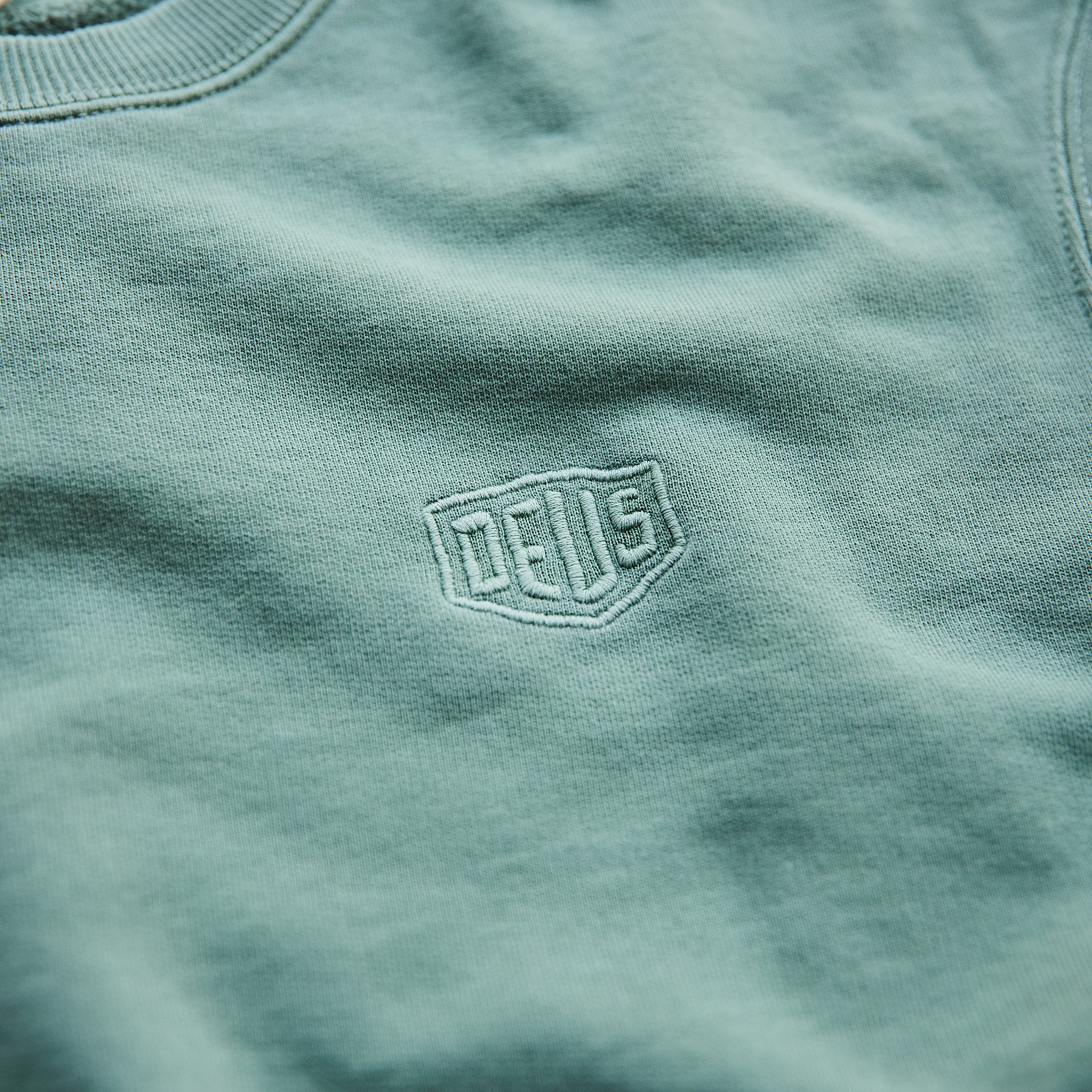 Deus Ex Machina - Shield Logo Garment Dyed Crew
