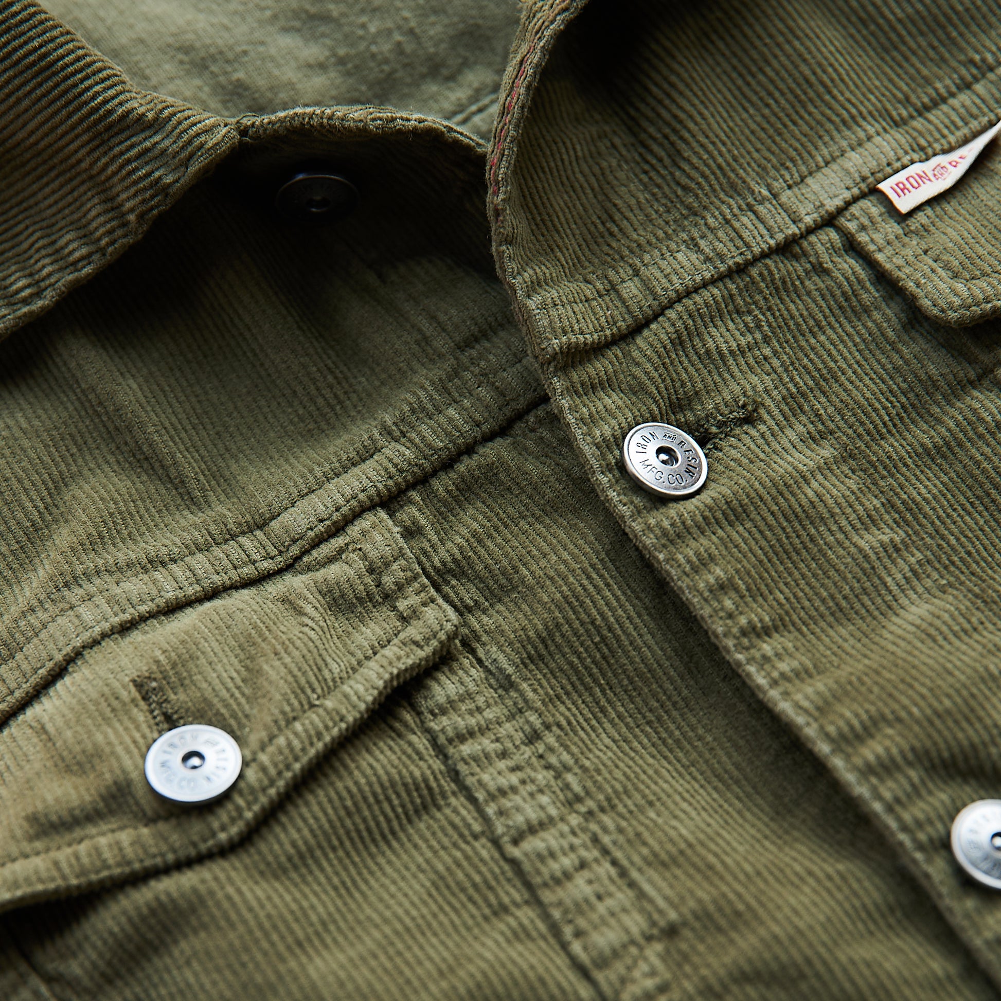 Iron & Resin -- Corduroy Rambler Jacket - Grøn