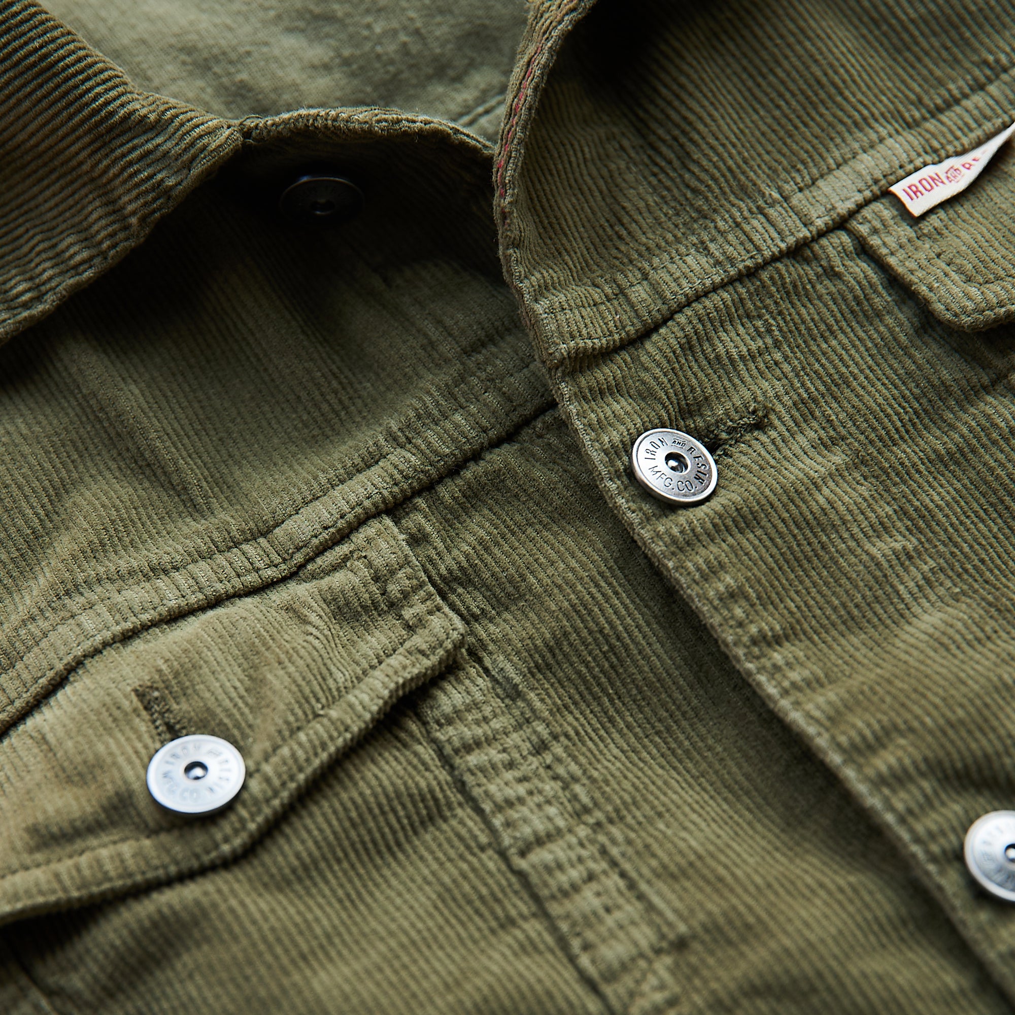 Iron & Resin -- Corduroy Rambler Jacket - Grøn