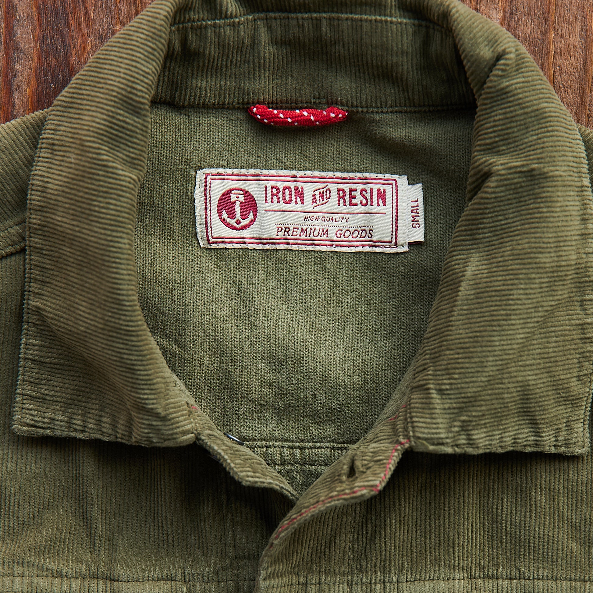 Iron & Resin -- Corduroy Rambler Jacket - Grøn