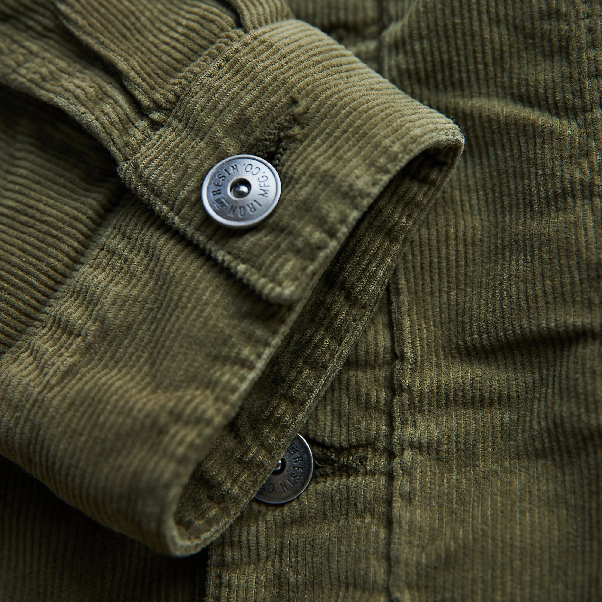 Iron & Resin -- Corduroy Rambler Jacket - Grøn