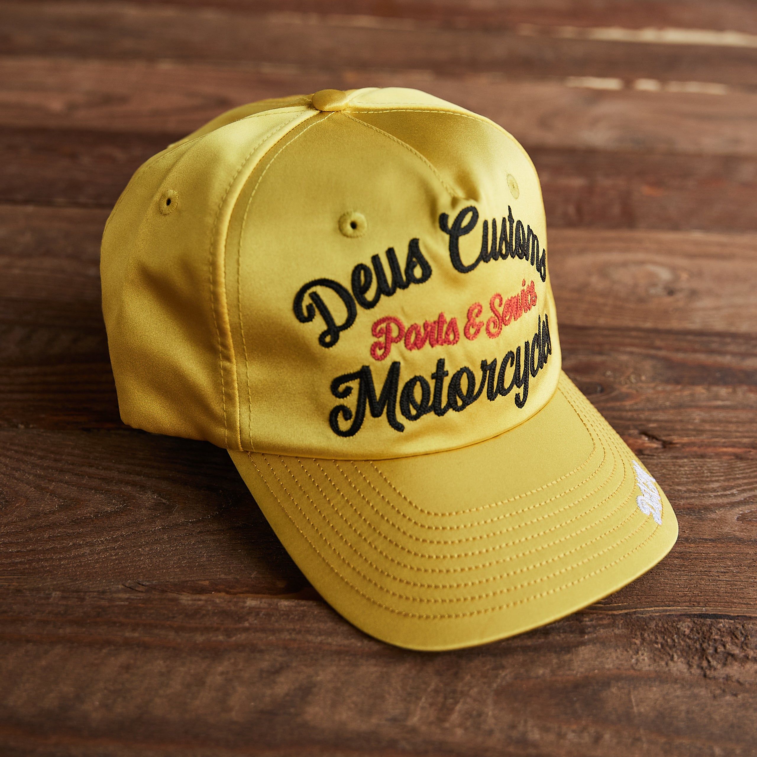 Deus Ex Machina - GOLD MOTORCYCLE CAP