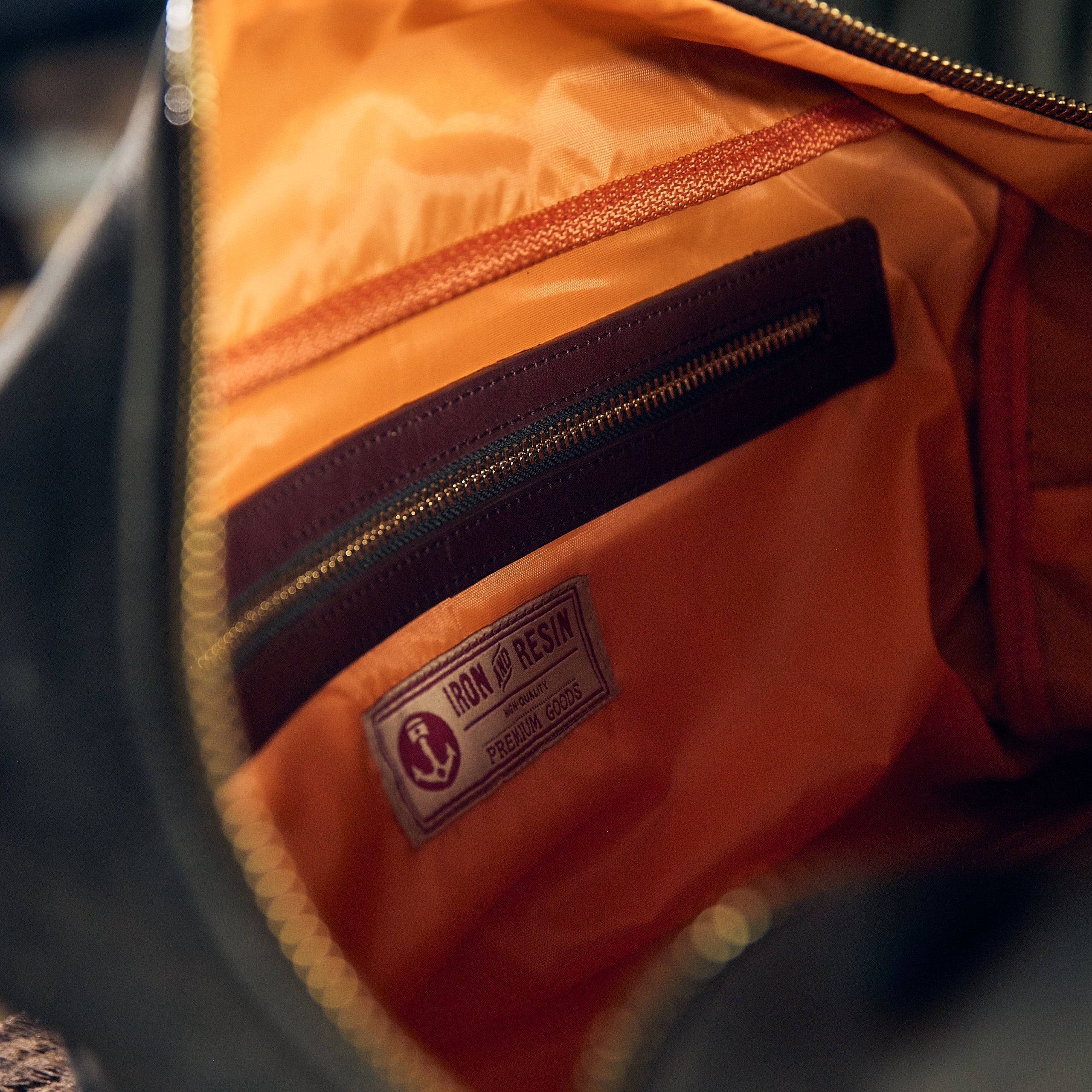 Iron & Resin - Overland Weekender Bag 23 L