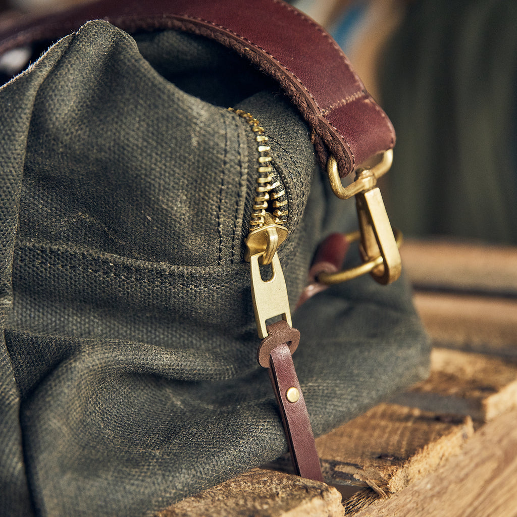 Iron & Resin - Overland Weekender Bag 23 L