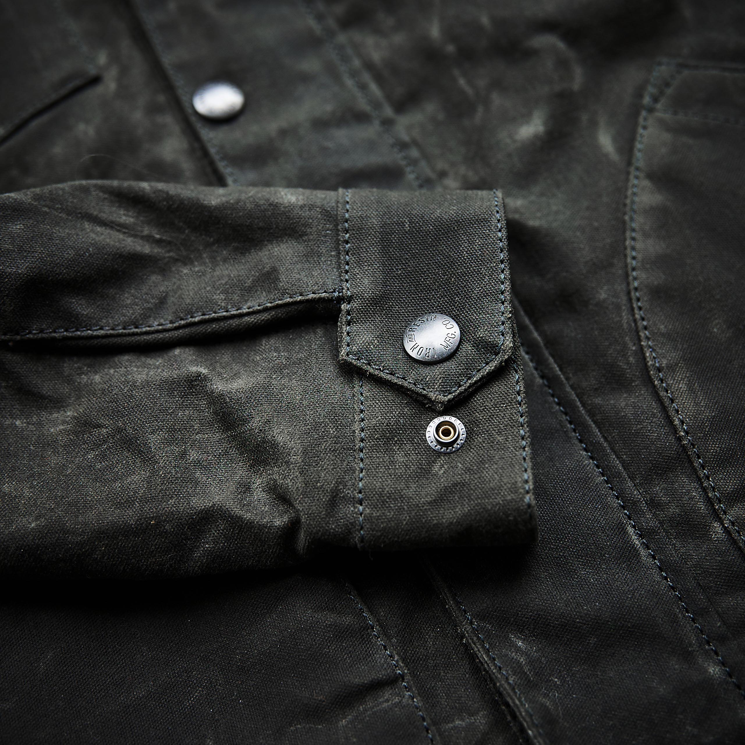 Iron and Resin - Cruiser Jacket - Olive (Black)
