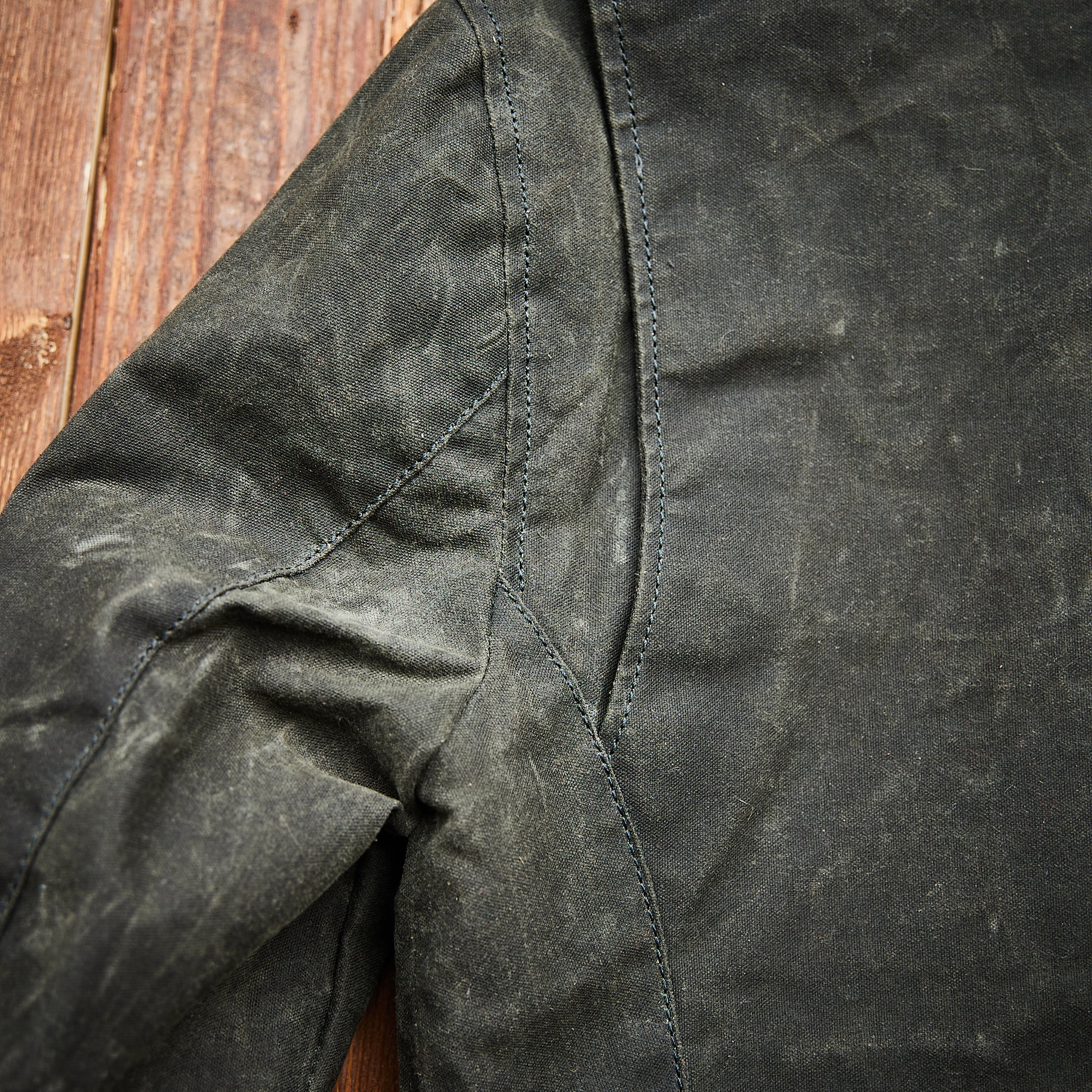 Iron and Resin - Cruiser Jacket - Olive (Sort)