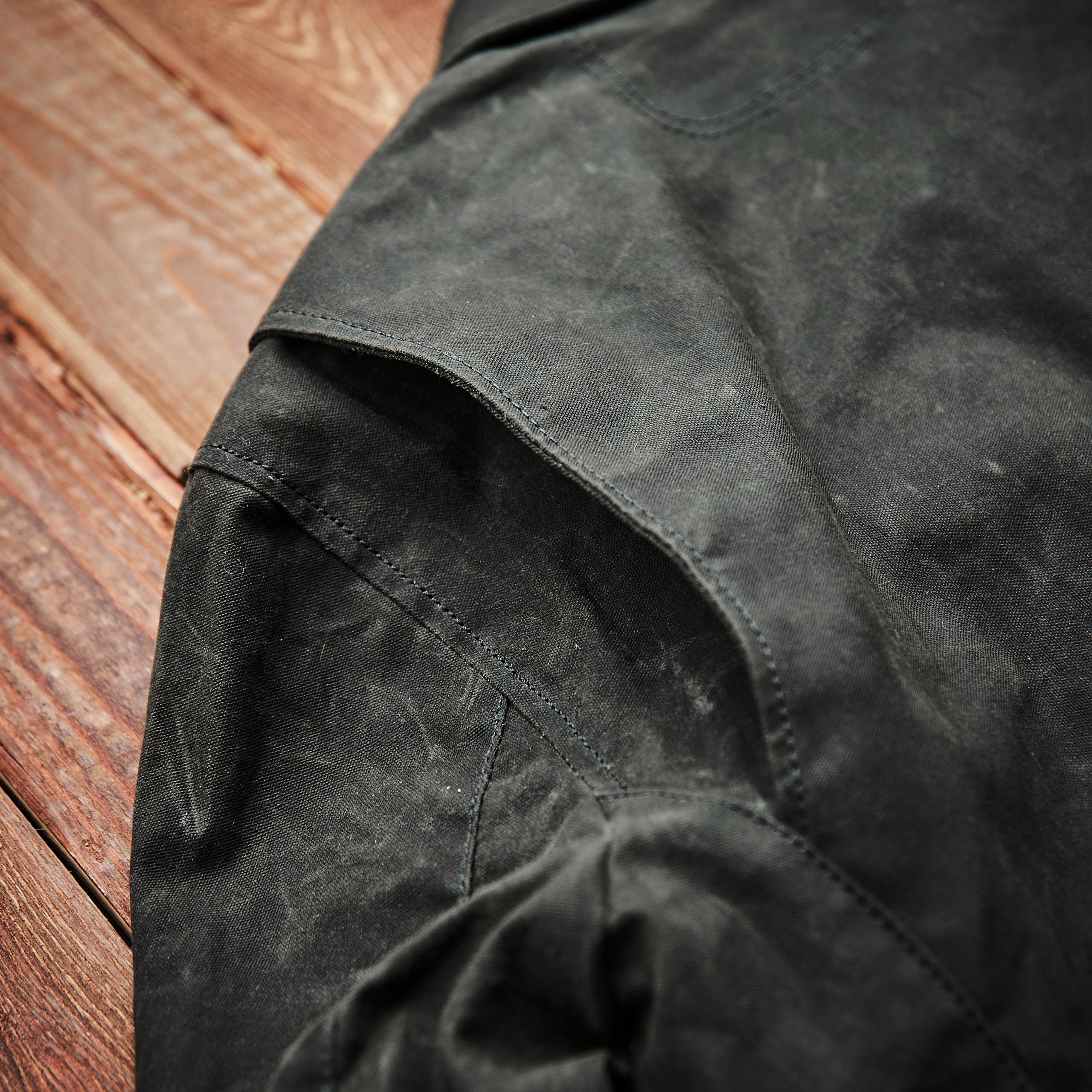 Iron and Resin - Cruiser Jacket - Olive (Black)