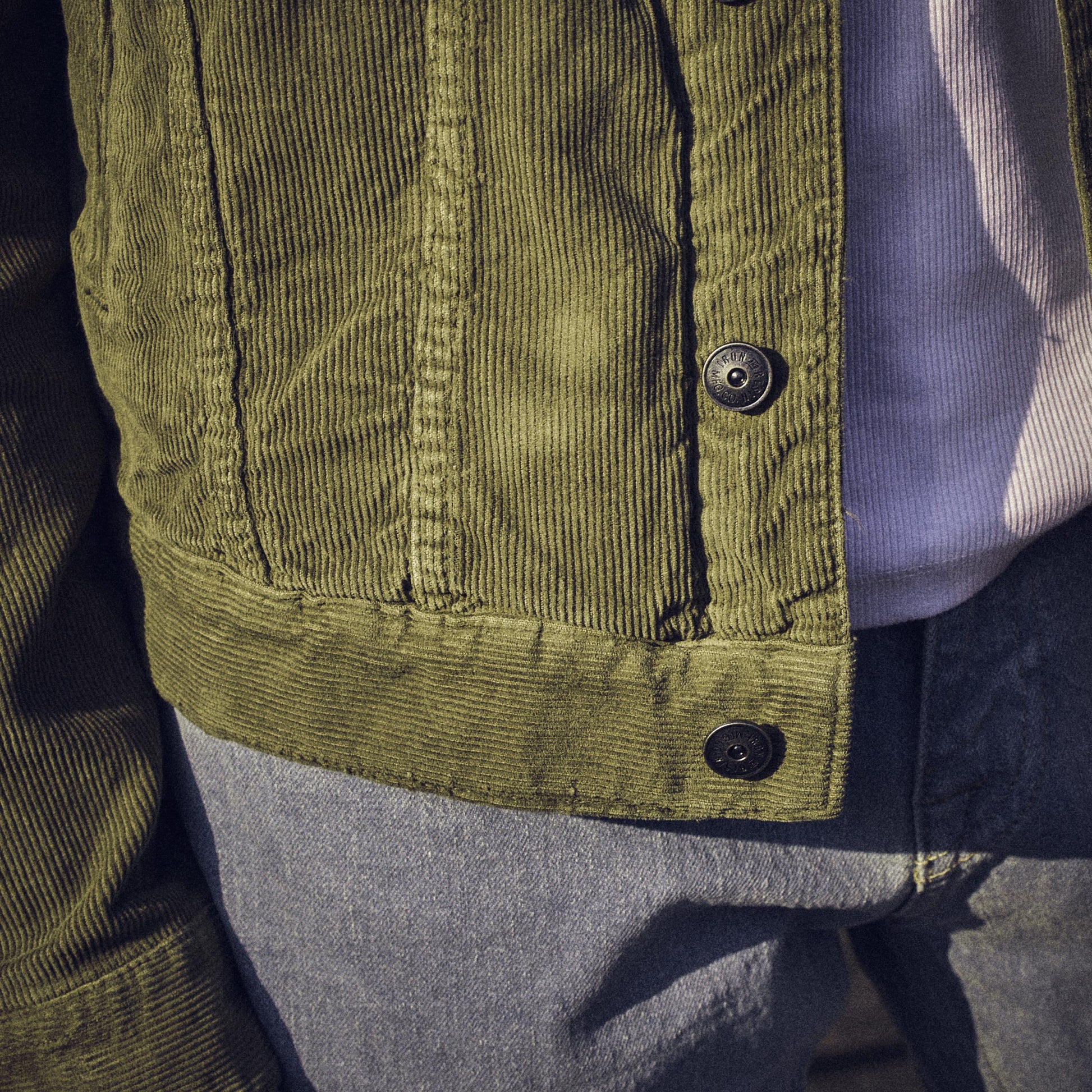 Iron & Resin -- Corduroy Rambler Jacket - Grøn