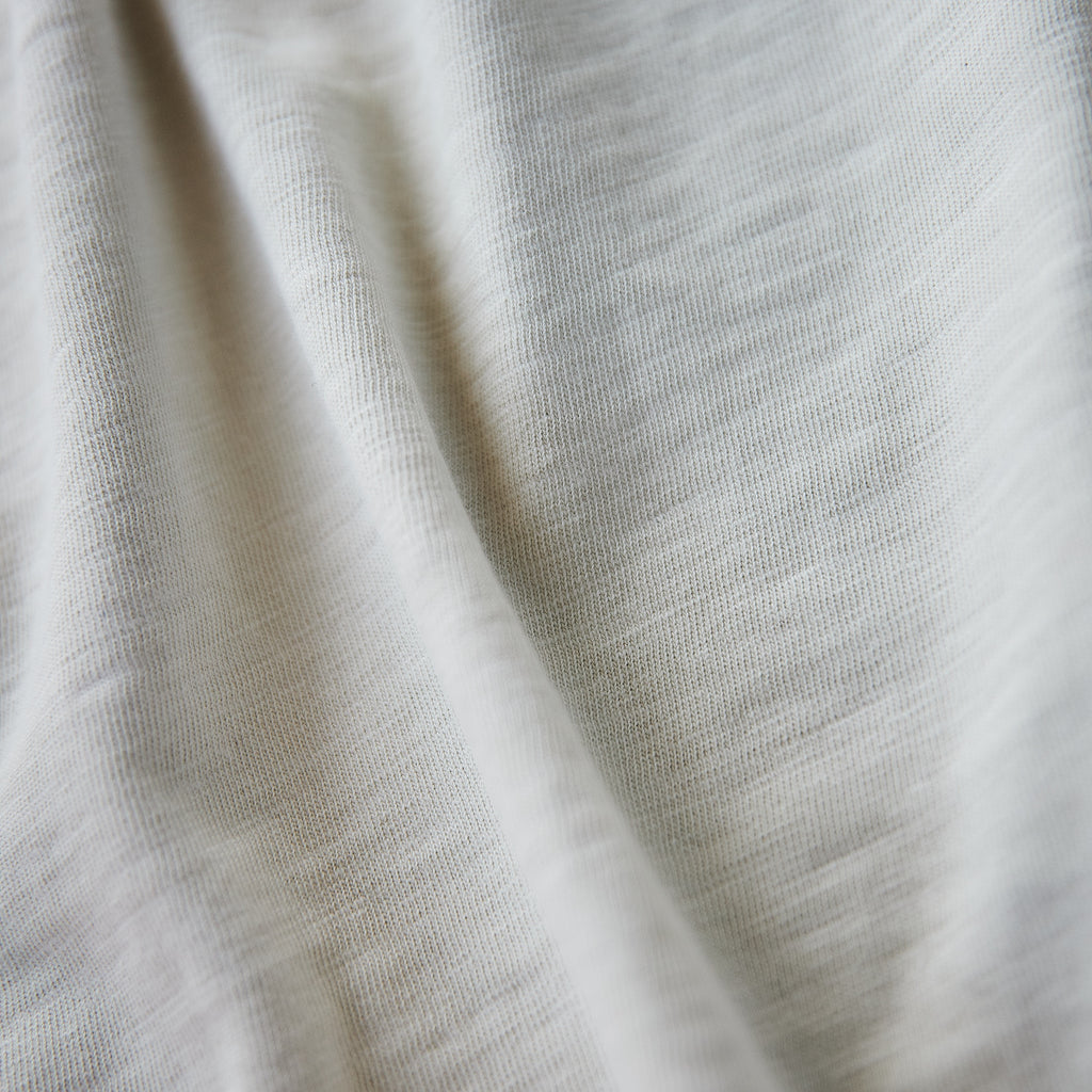 Iron and Resin - Topock Henley - Råhvid