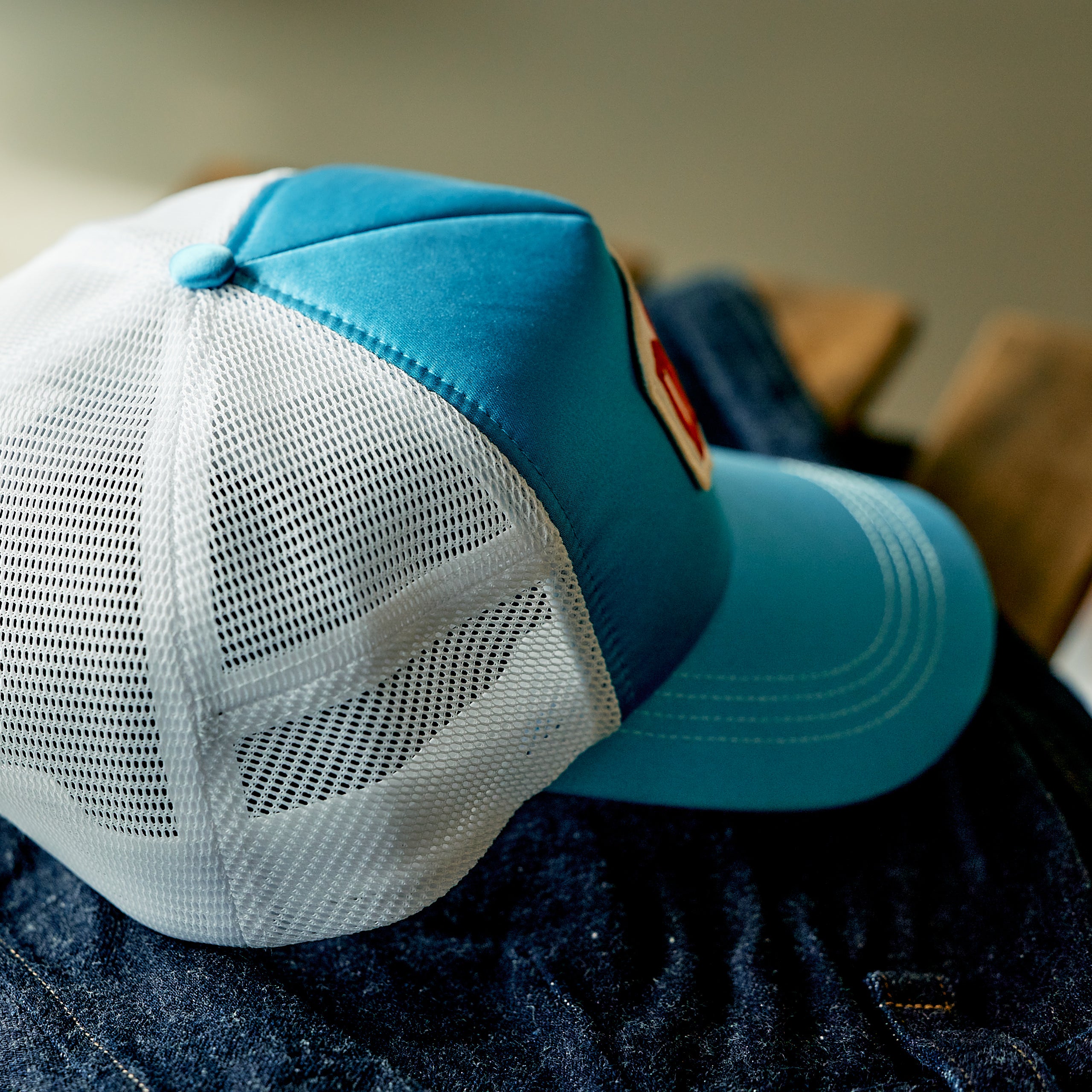 Deus Ex Machina - Shield Luxx Trucker Cap - Blue